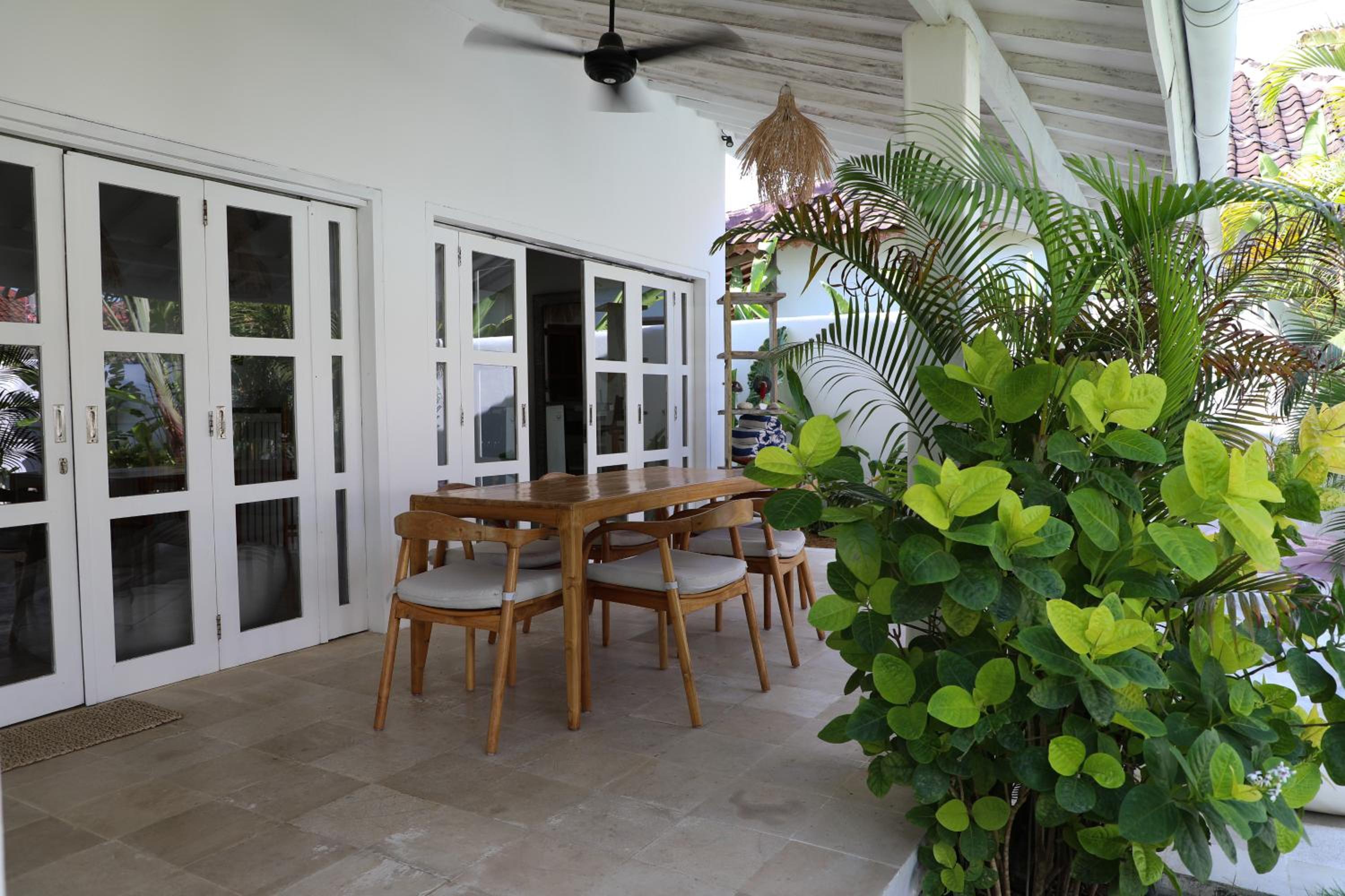 Three-Bedroom Villa - Photo 11