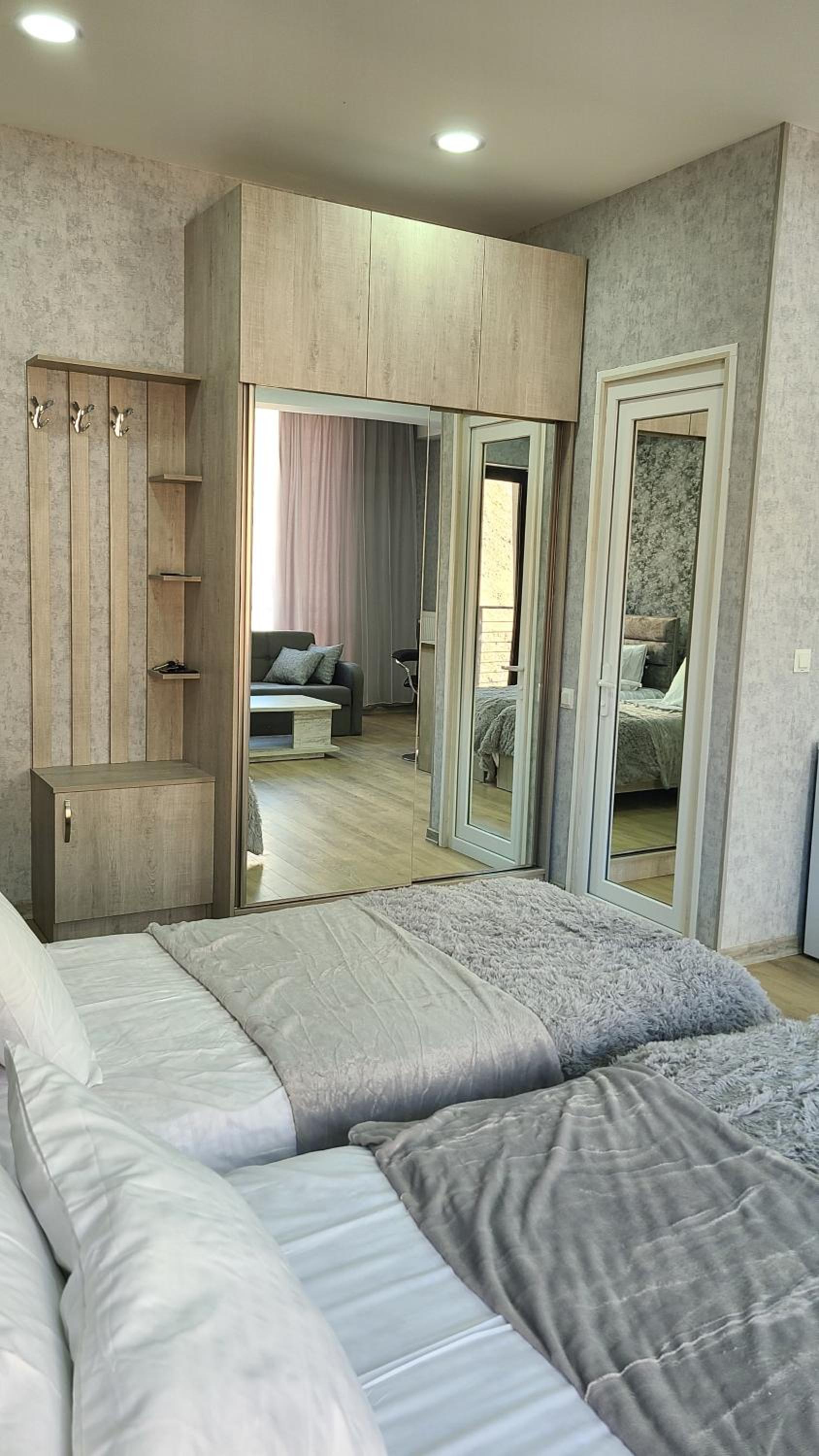 Studio Apartment with Balcony photo 1