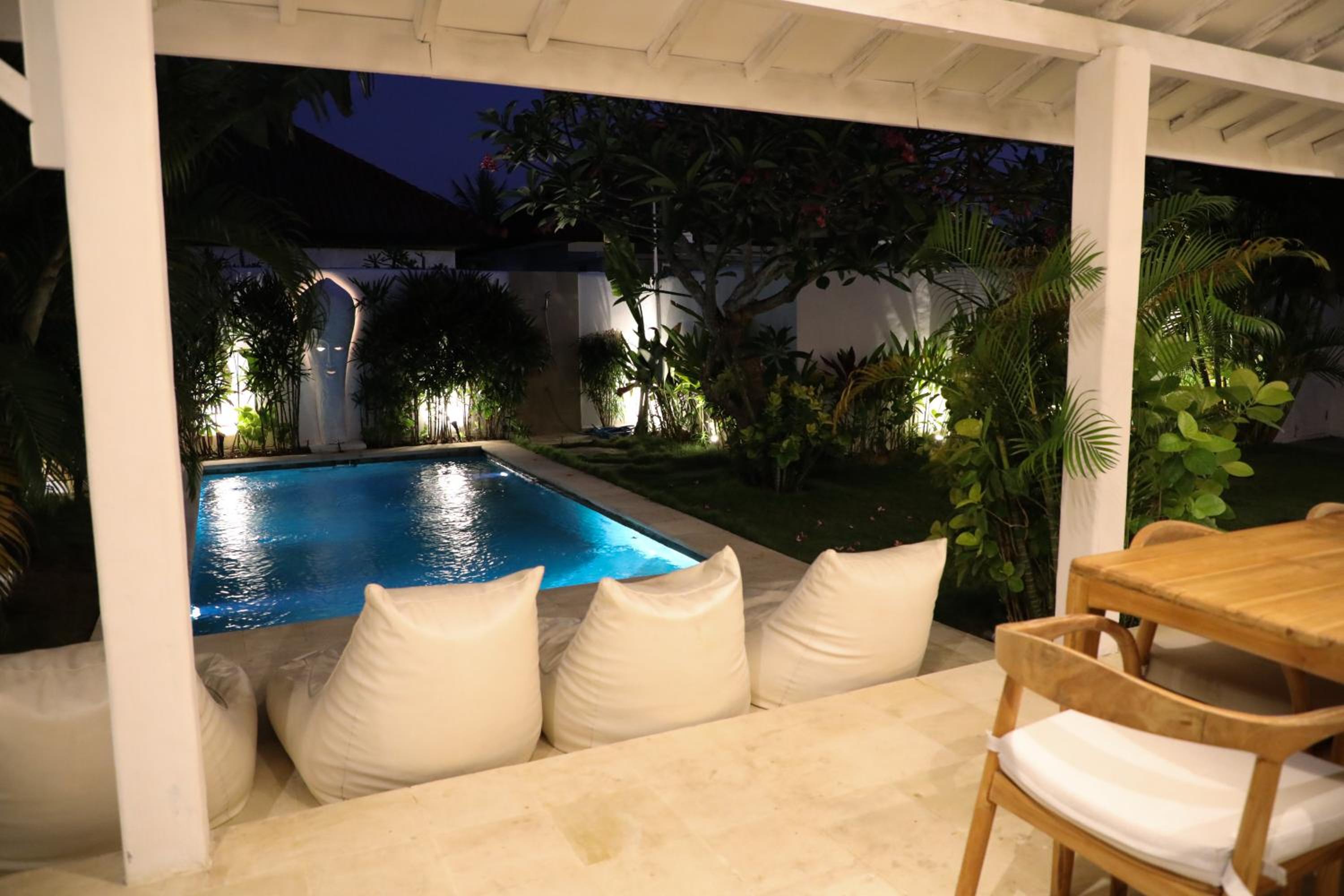 Three-Bedroom Villa - Photo 23