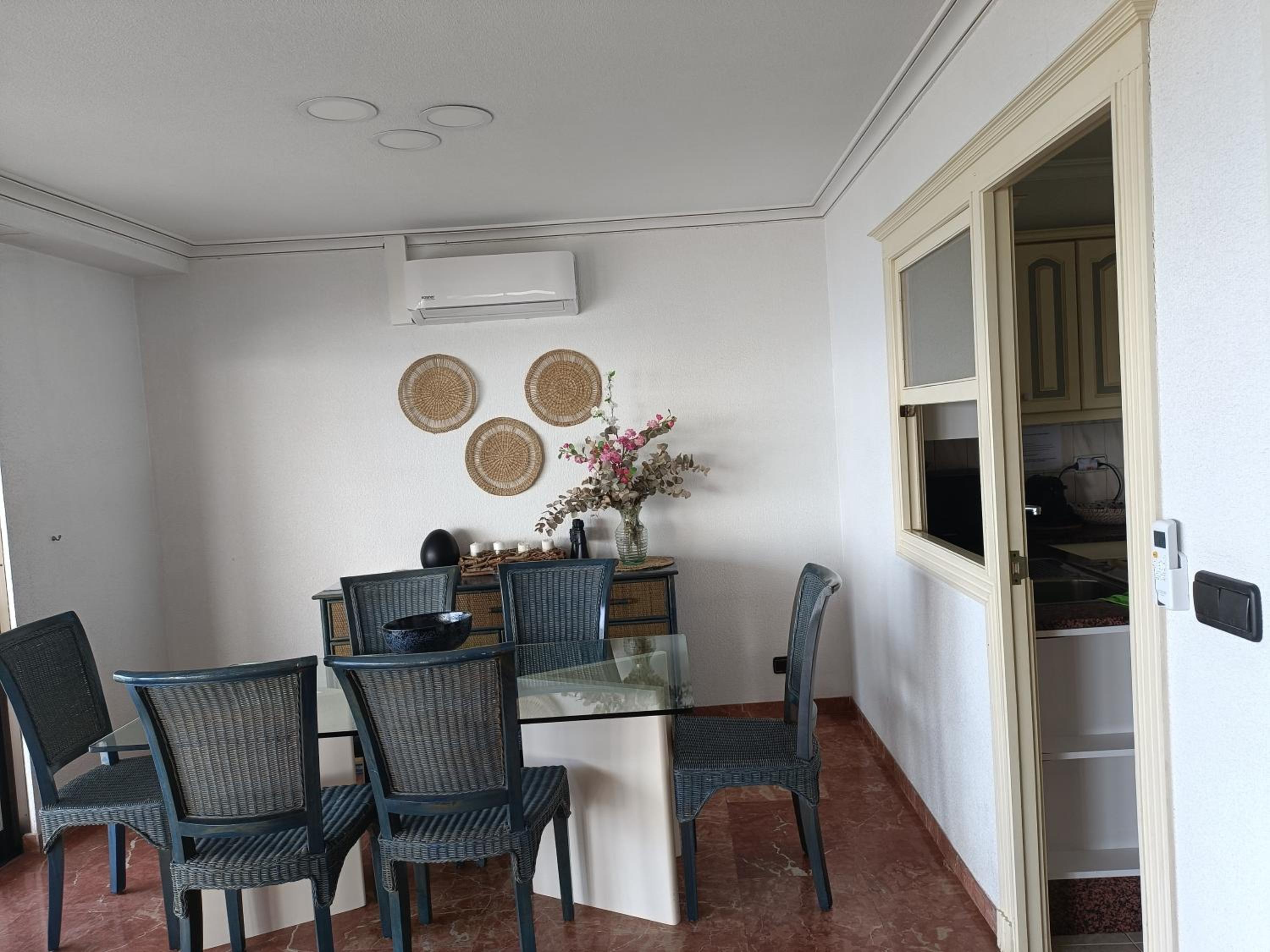 Apartment photo 2