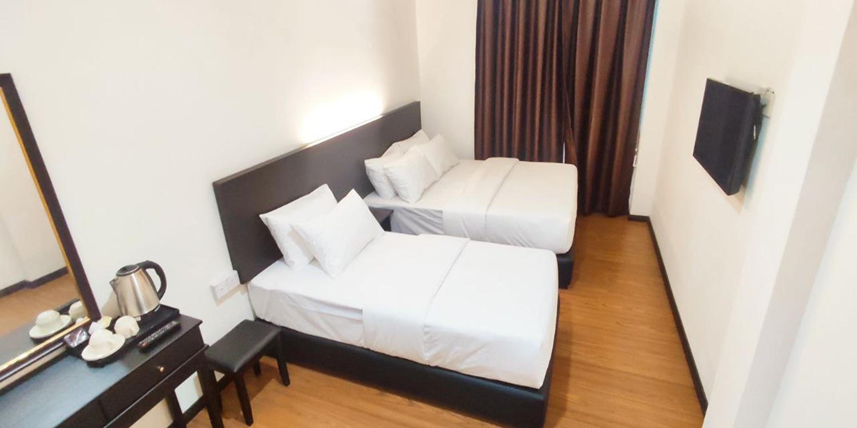 Suite - Photo 2