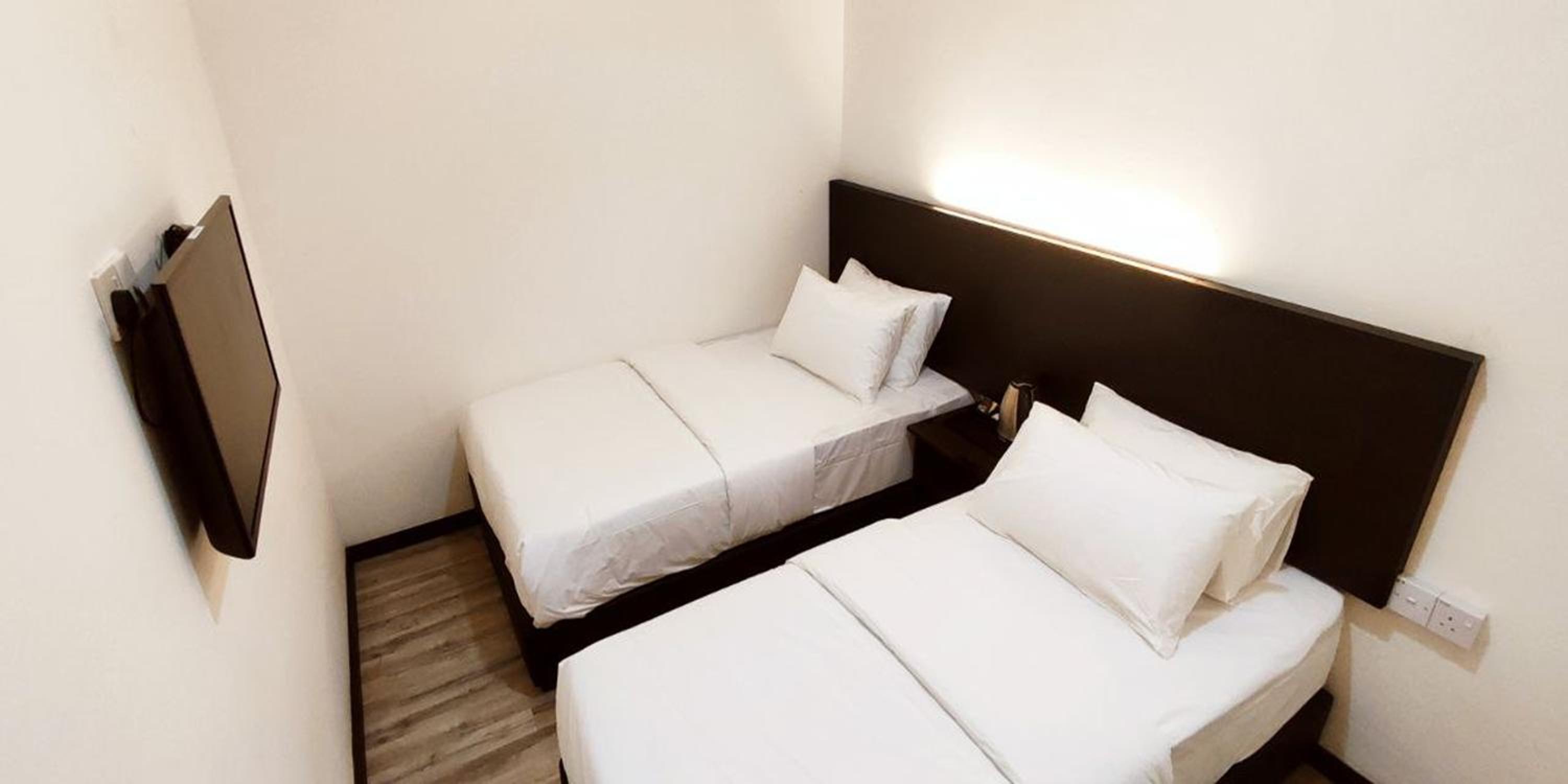 Superior Twin Room with City View photo 2