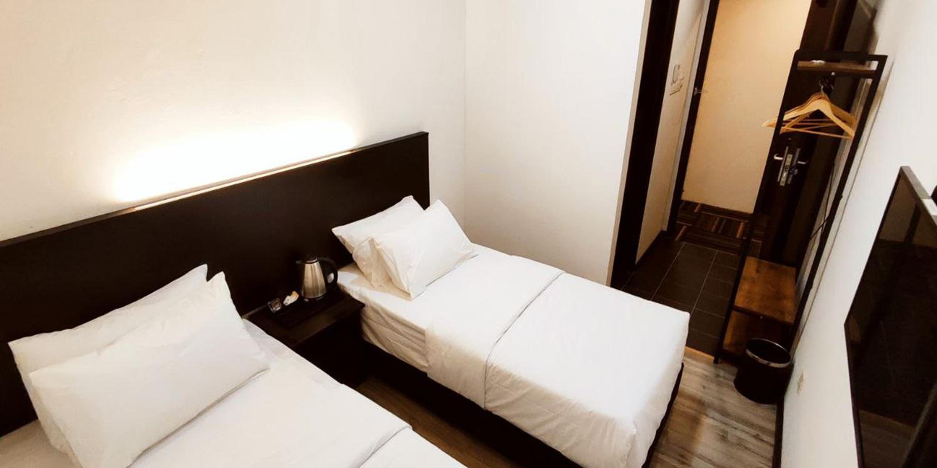 Superior Twin Room with City View photo 1