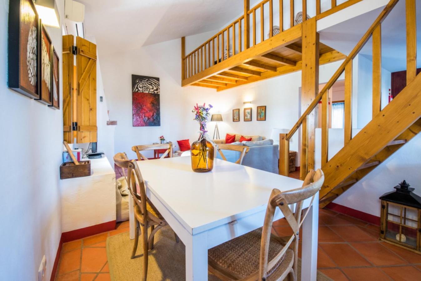 Two-Bedroom House with Mezzanine and Patio photo 2