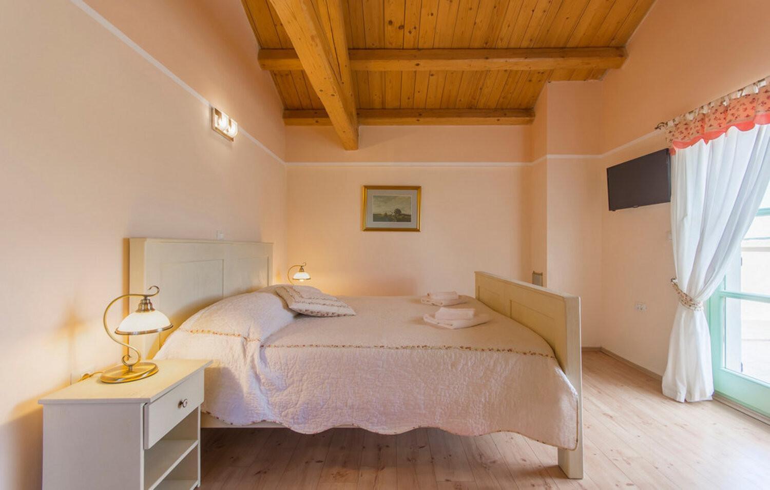 Villa photo 2