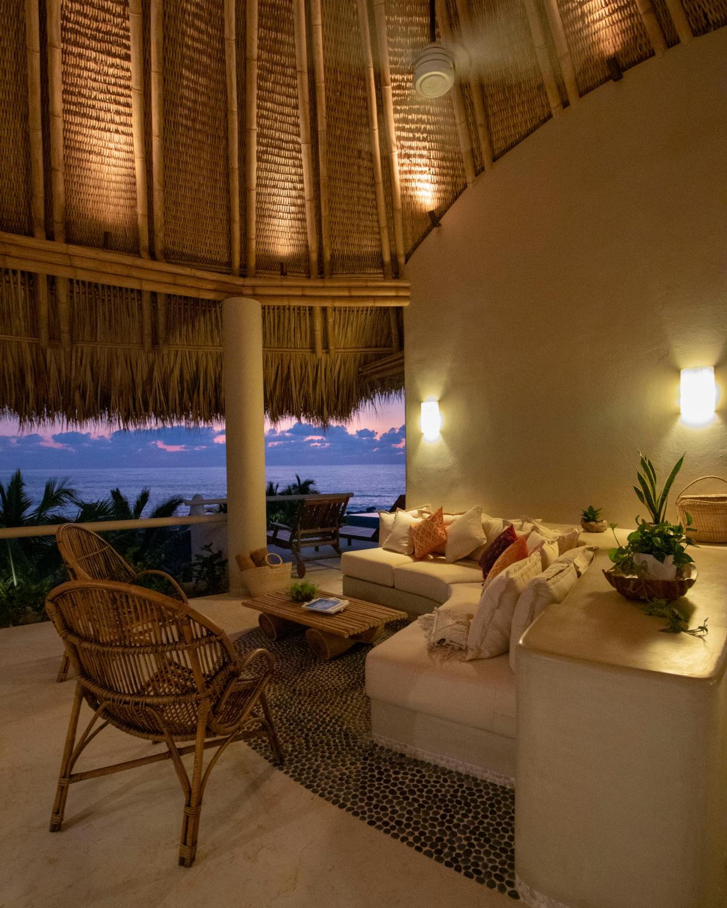Two-Bedroom Deluxe Apartment With Balcony photo 3