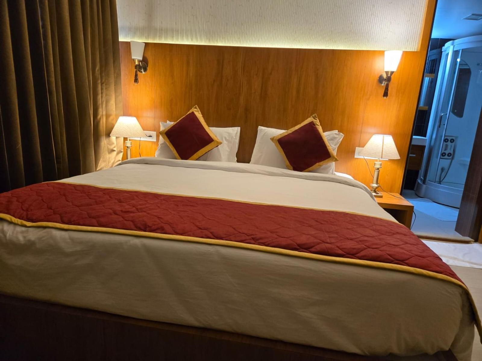 Superior King Room