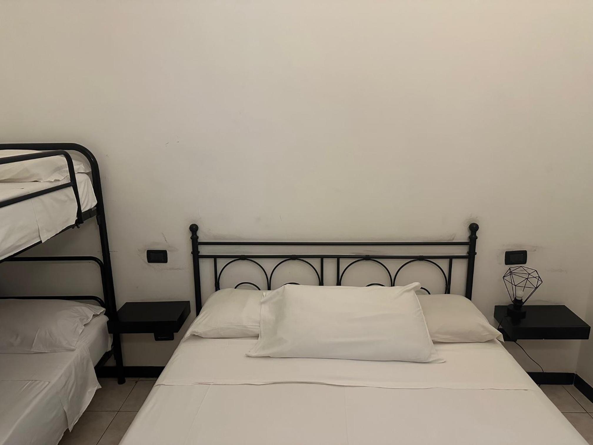 Quadruple Room - Photo 2