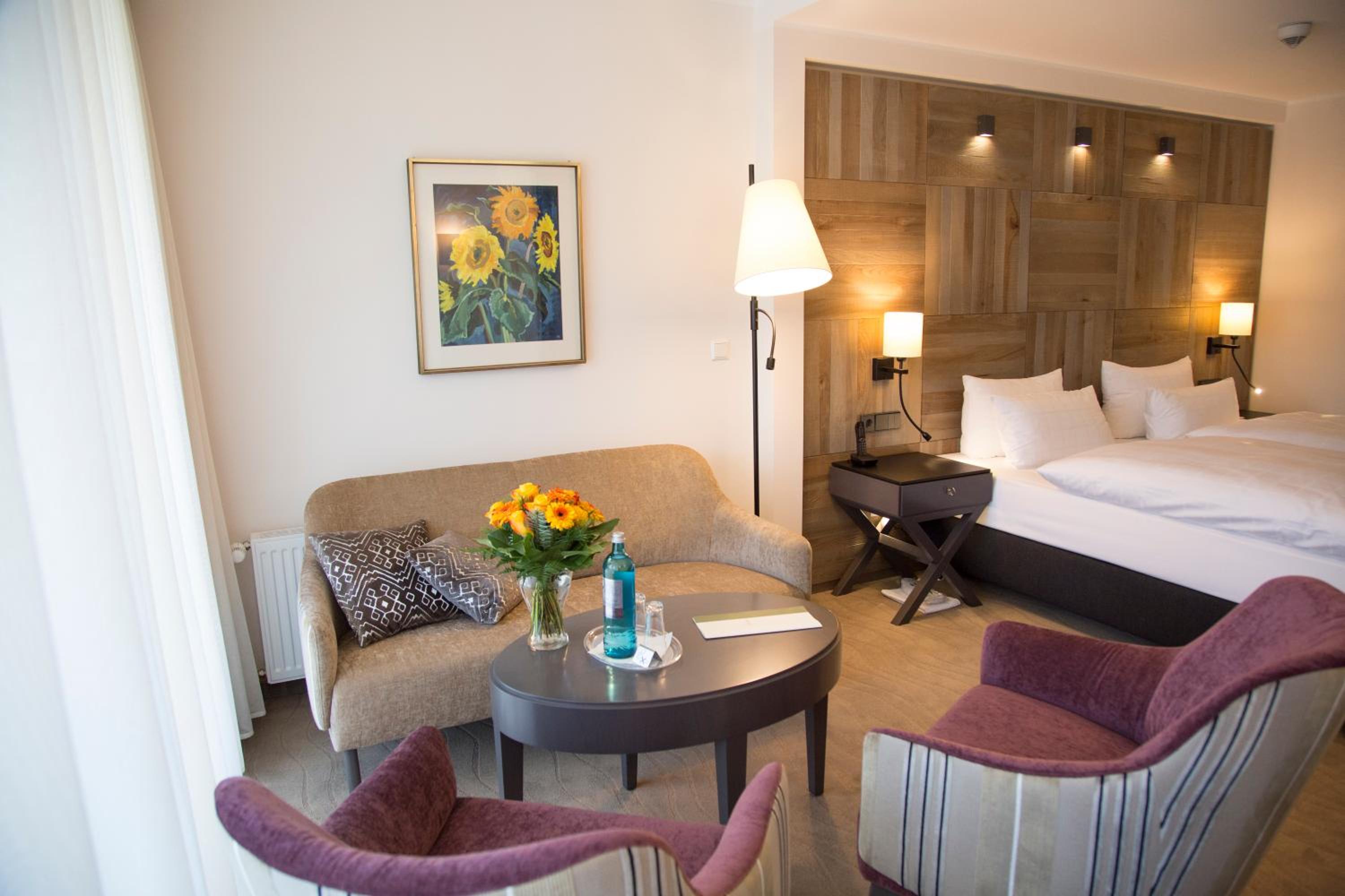 Comfort Suite photo 2