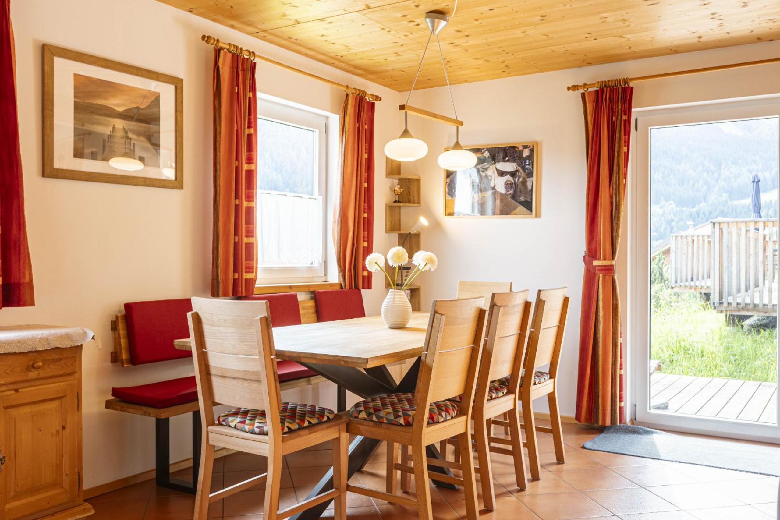 Three-Bedroom Vacation Home  photo 3