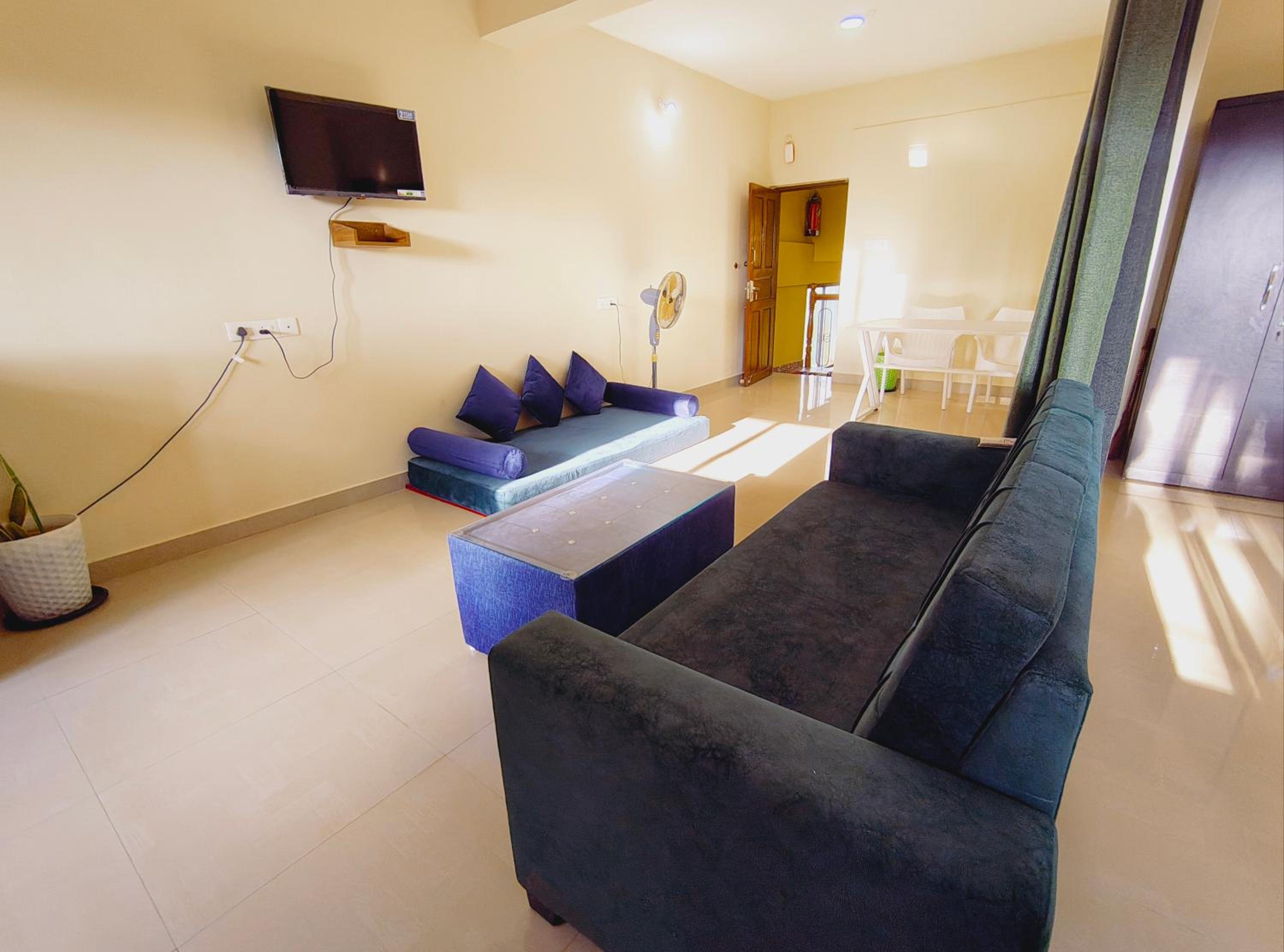 One-Bedroom Apartment - Photo 7