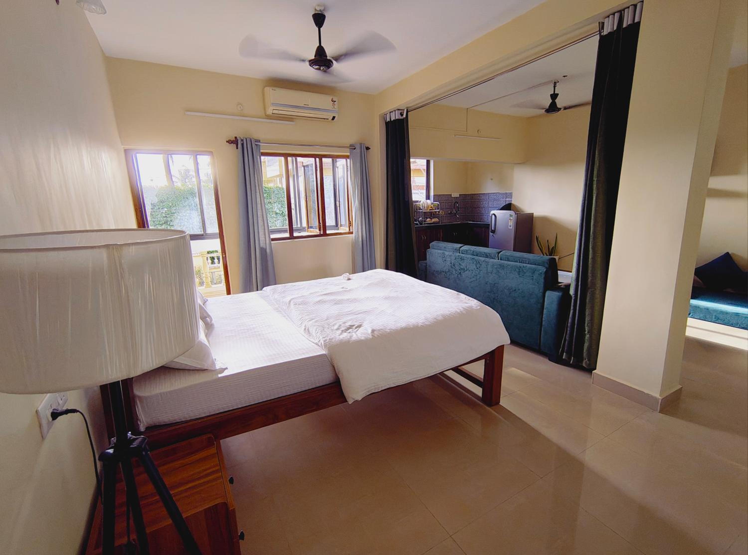 One-Bedroom Apartment - Photo 5