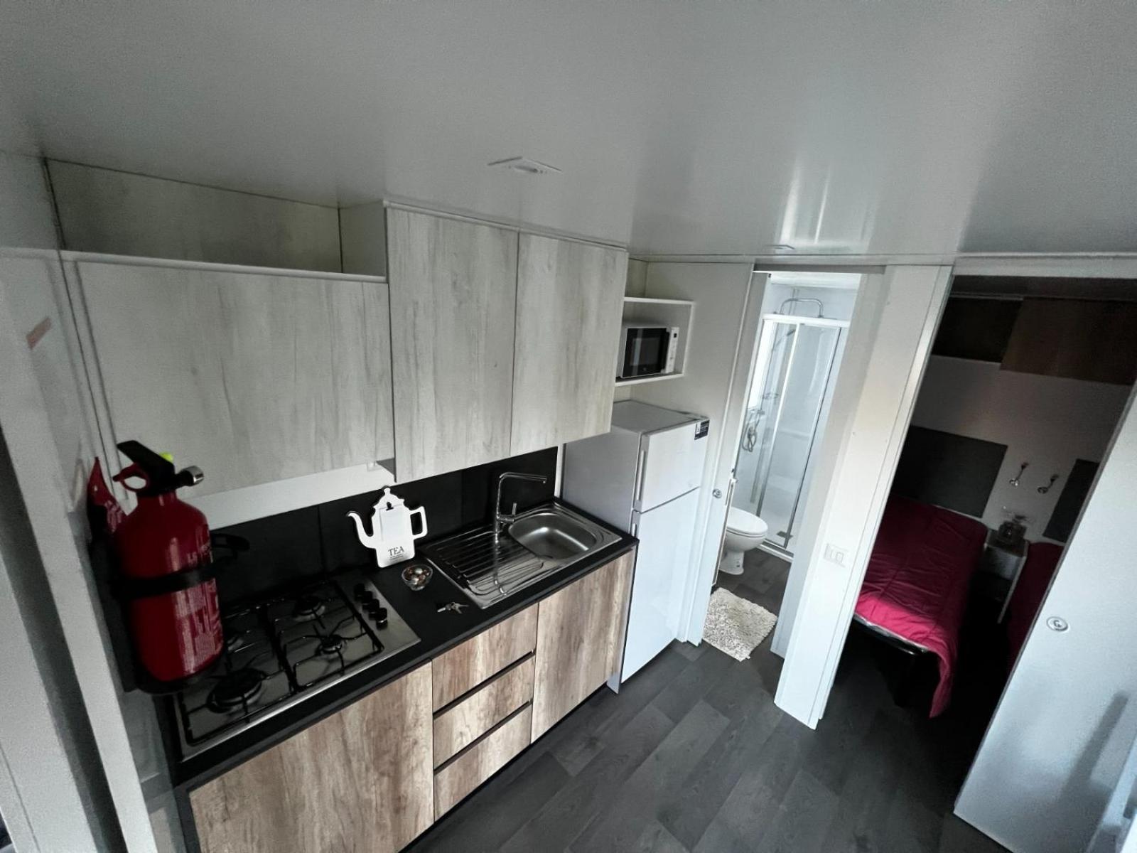 Two-Bedroom Apartment with Lake View photo 2