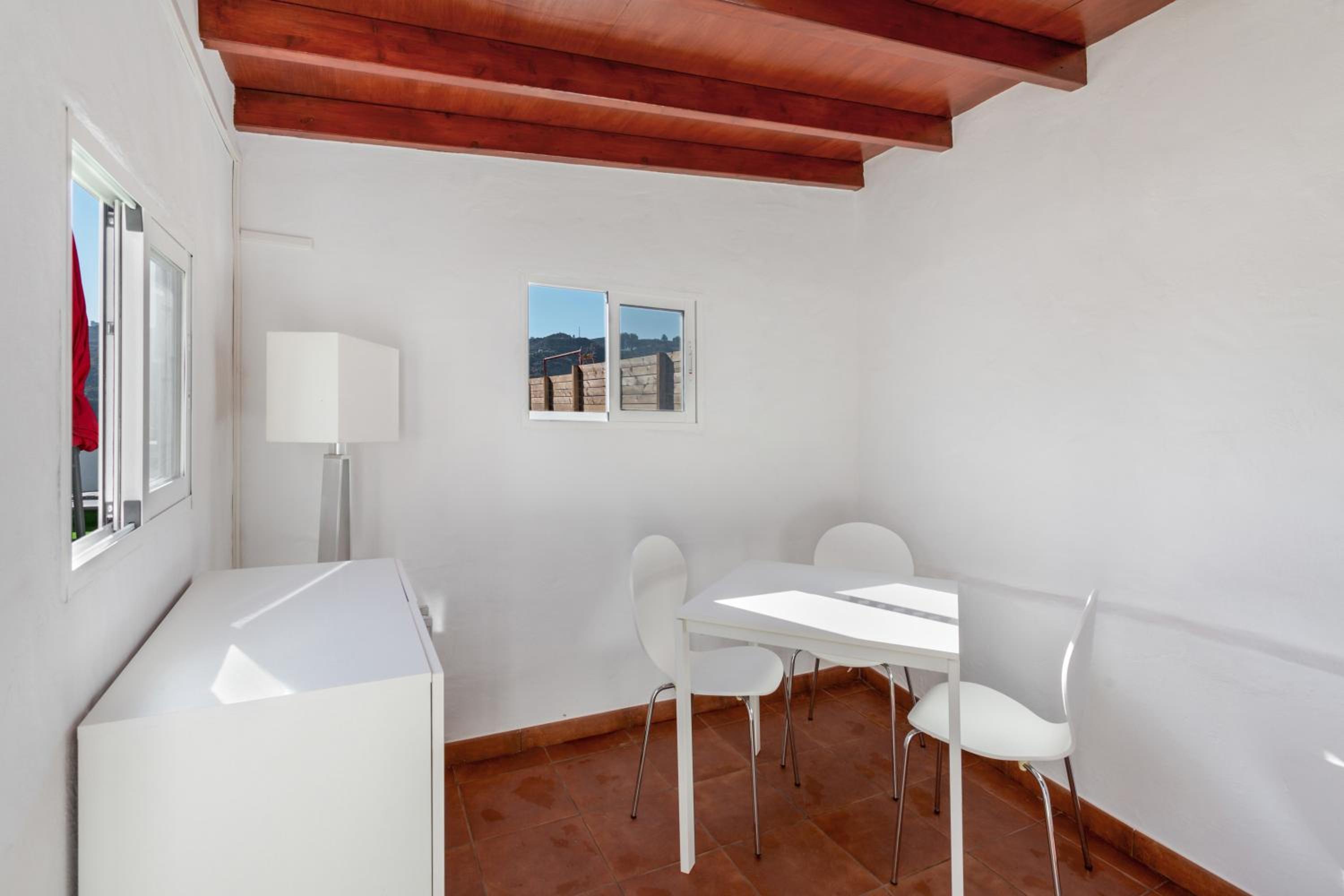 Three-Bedroom House photo 2