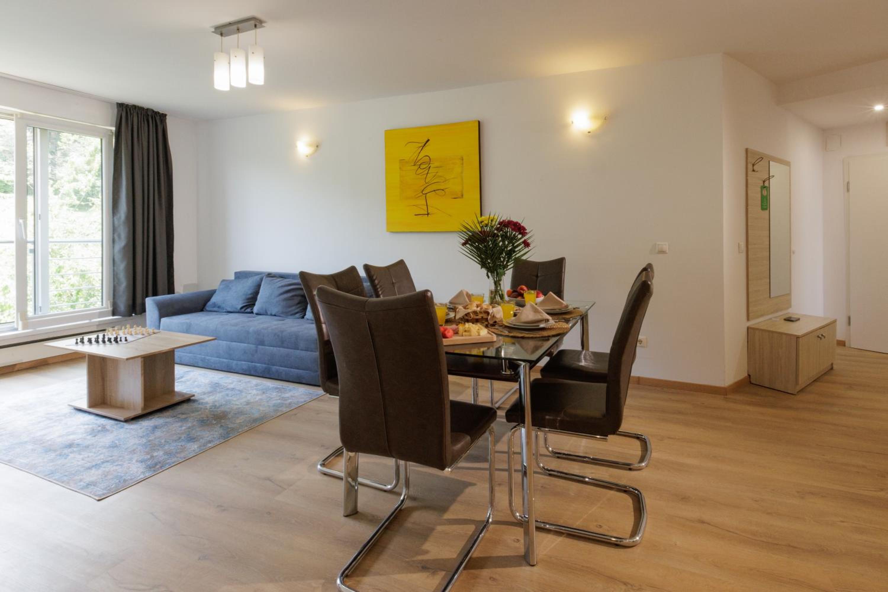 Three-Bedroom Apartment photo 2