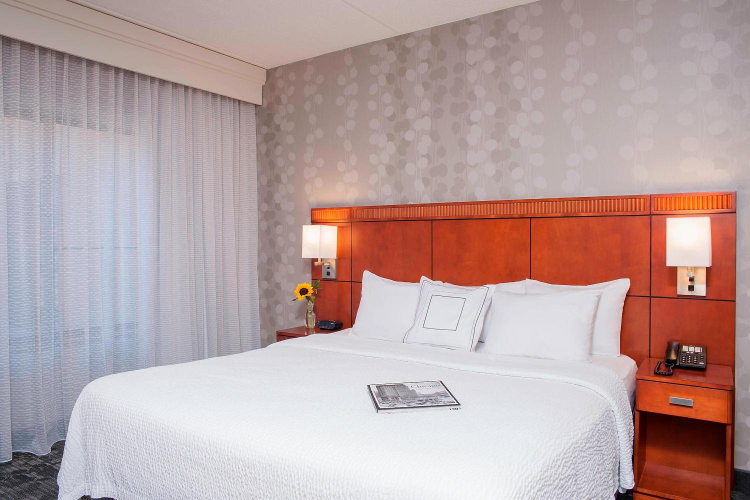 King Suite with Sofa Bed - Photo 4