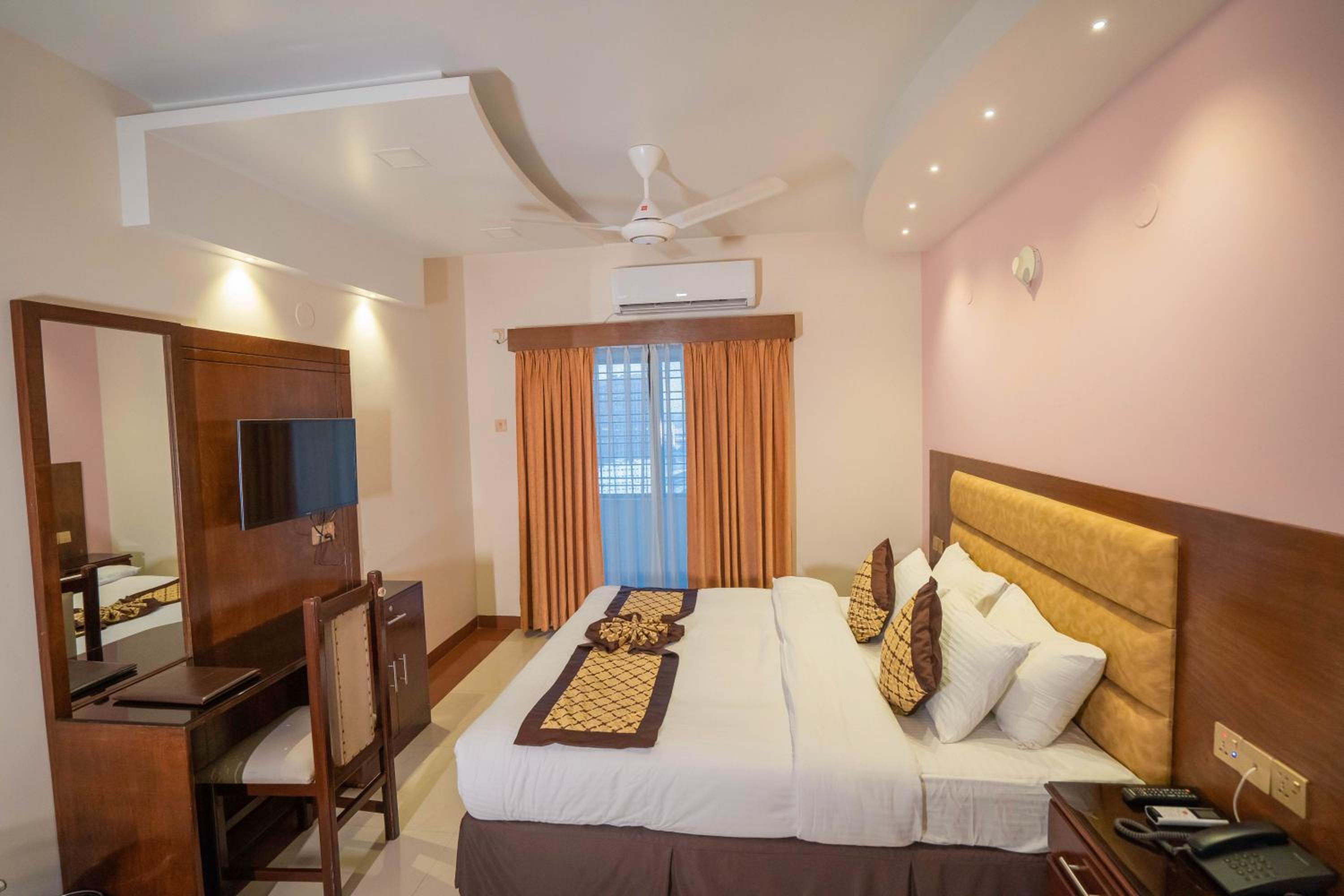 Superior King Room