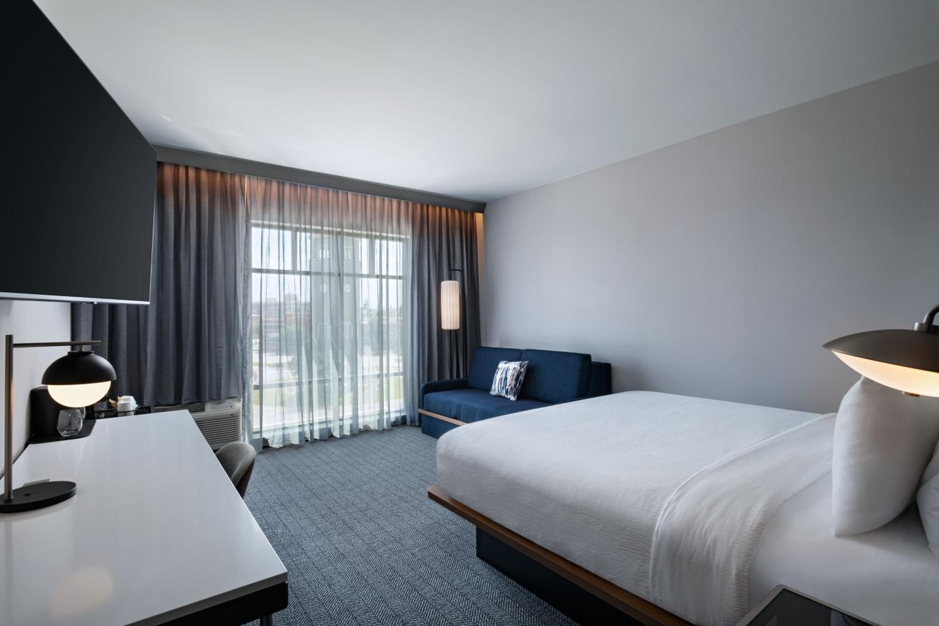 King Room - Hearing Accessible