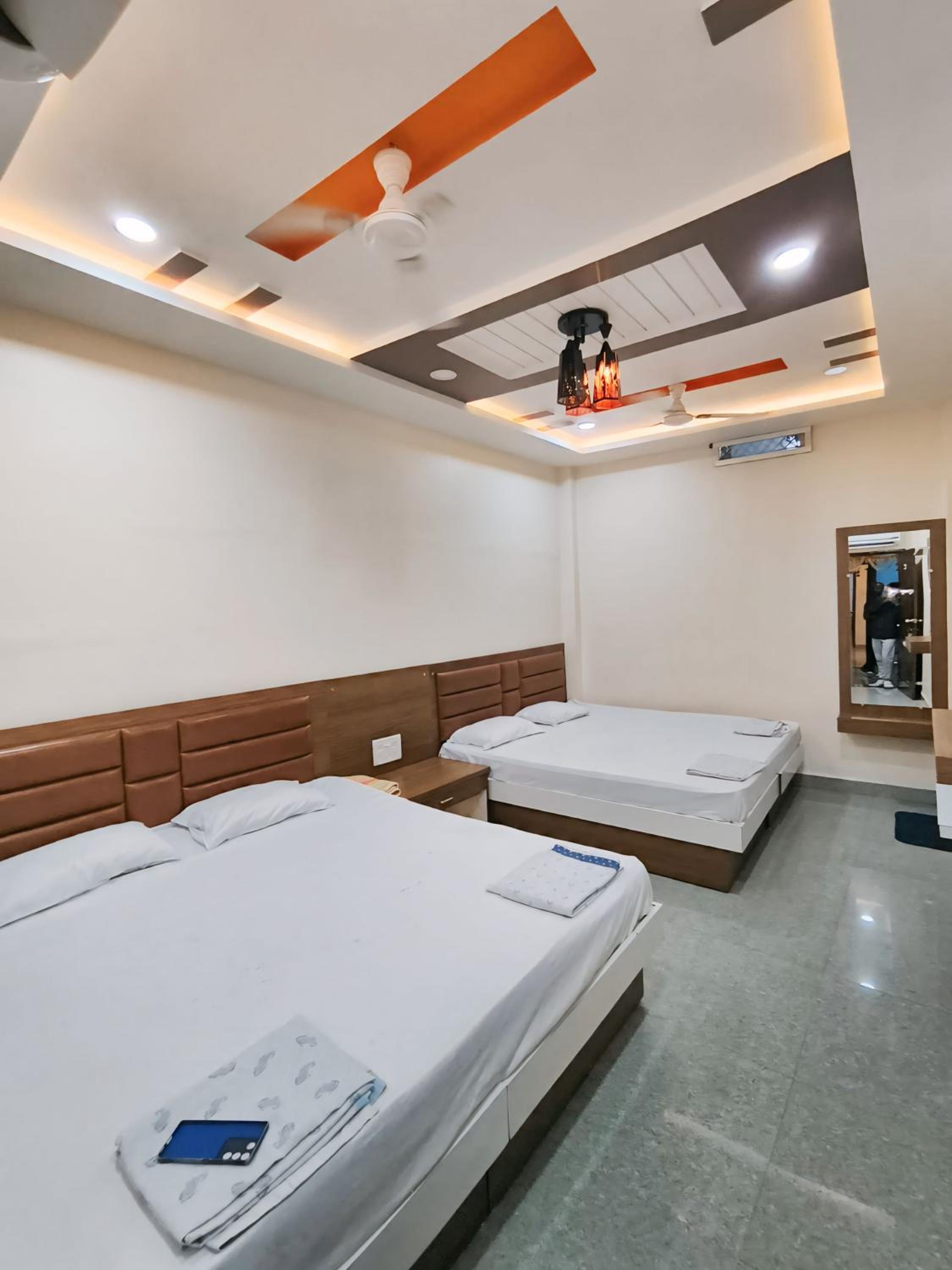 Deluxe Family Room photo 3