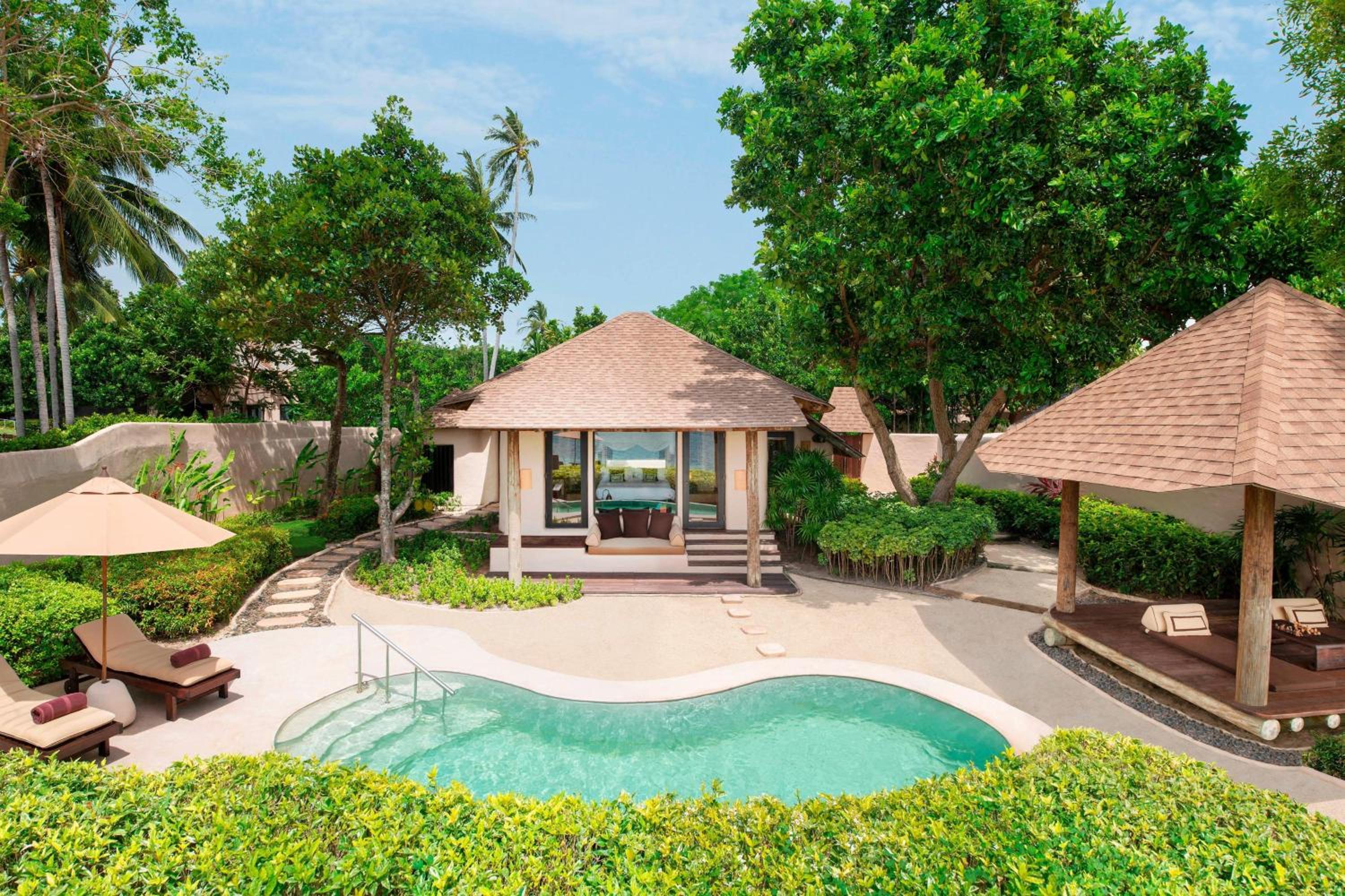 One-Bedroom Beachfront Villa with Sofa Bed and Private Pool - Photo 4