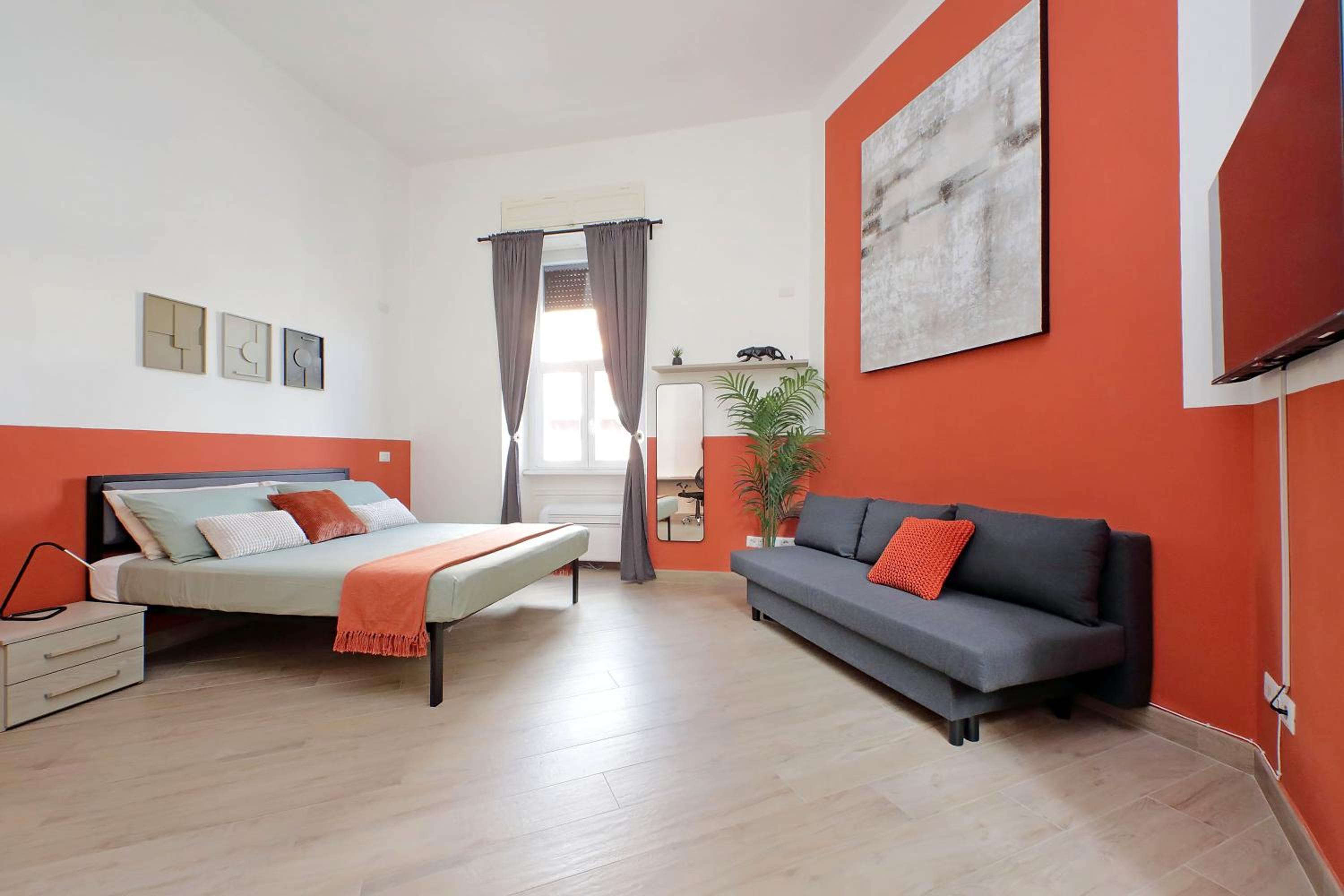 Deluxe Apartment