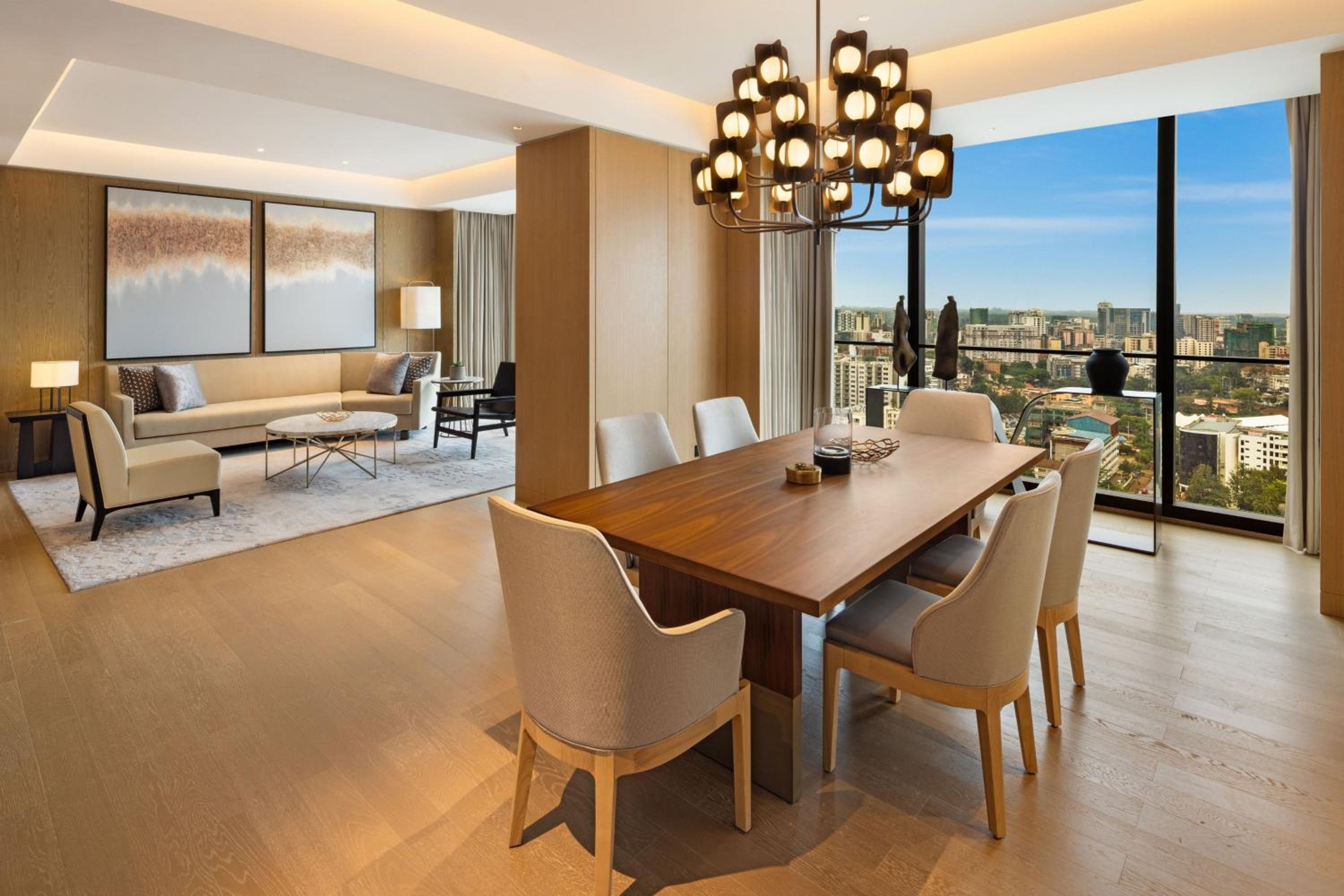 One-Bedroom Executive King Suite photo 3