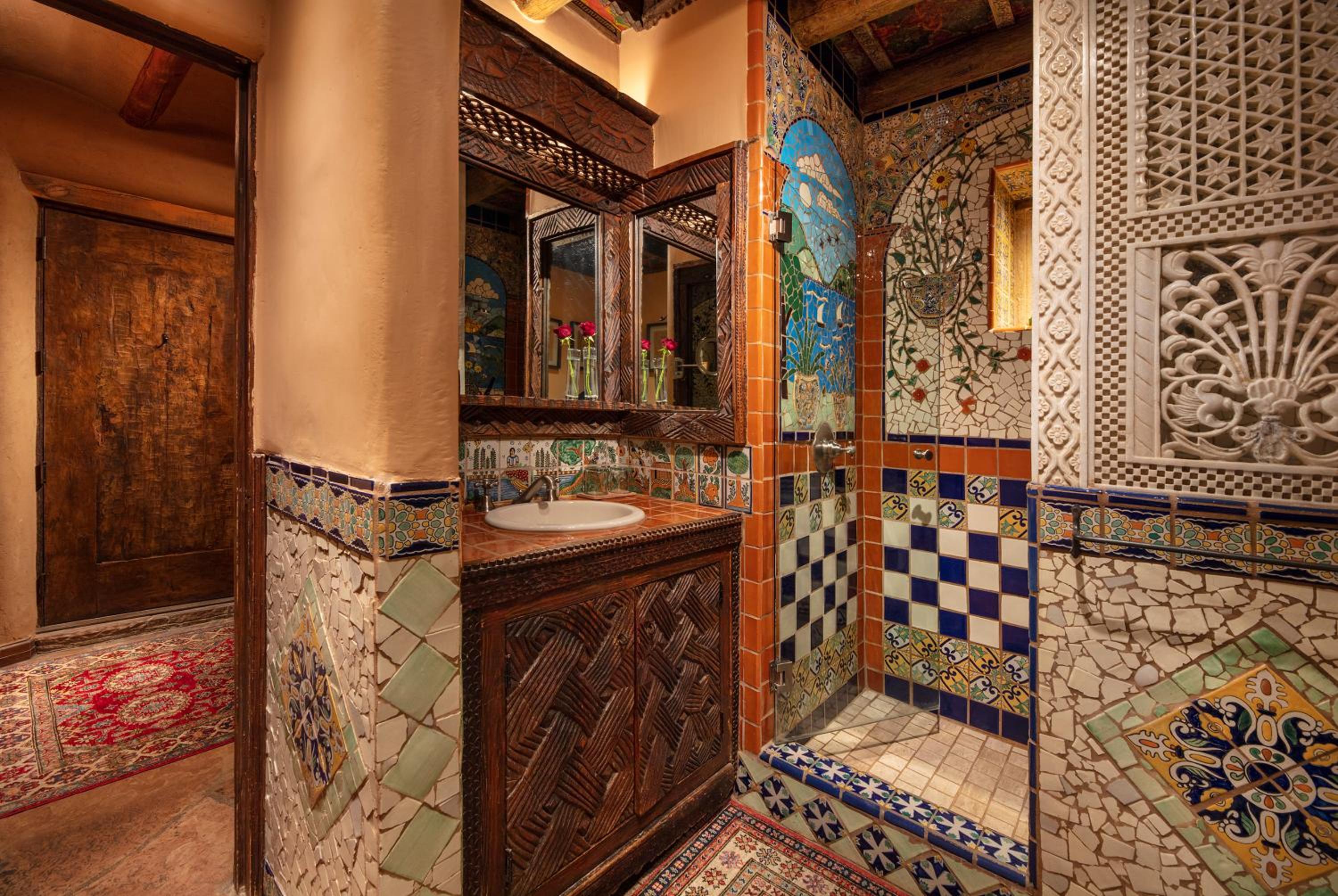 Deluxe King Room - Photo 3