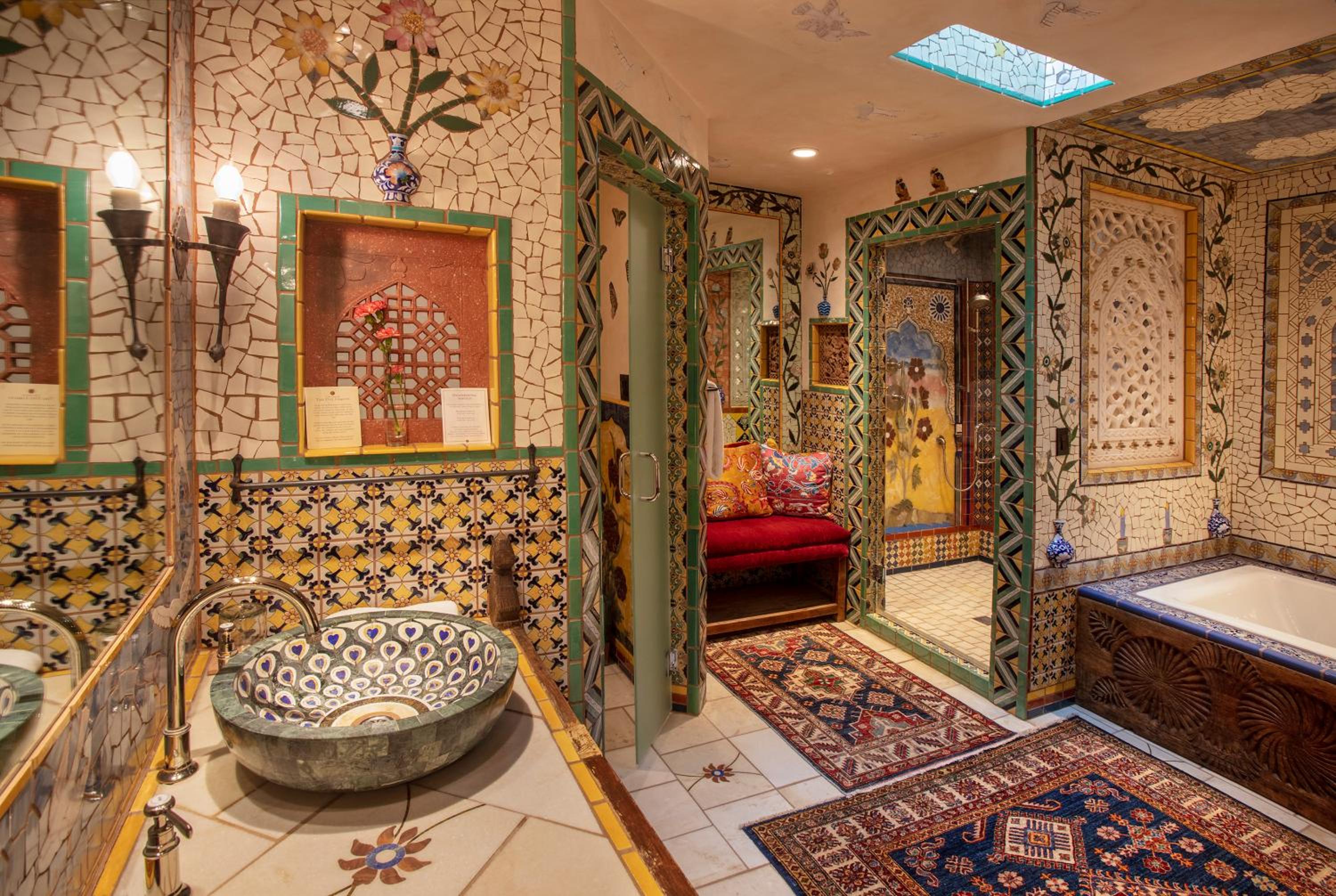 King Suite - Photo 6