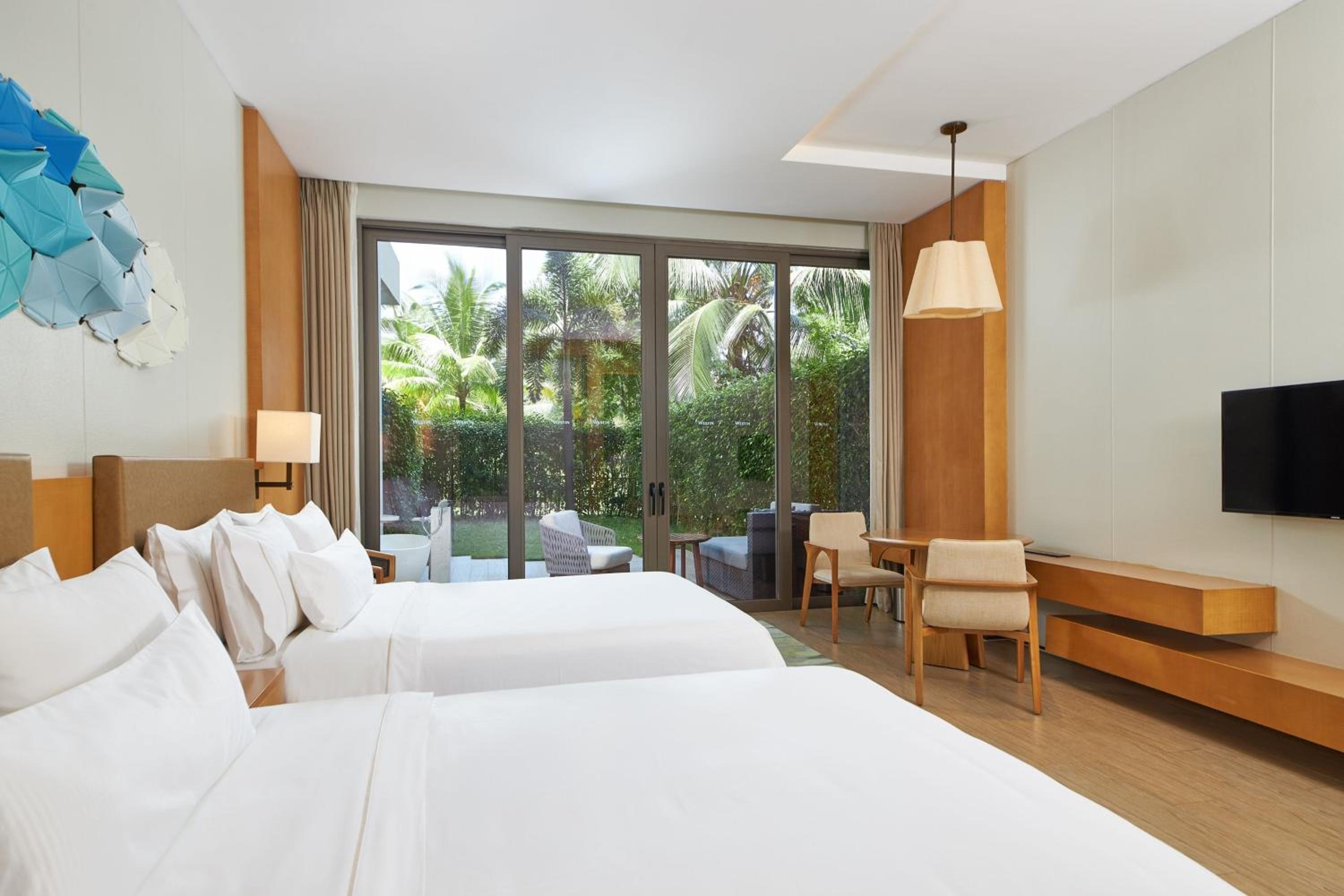 Deluxe Garden View Twin Room