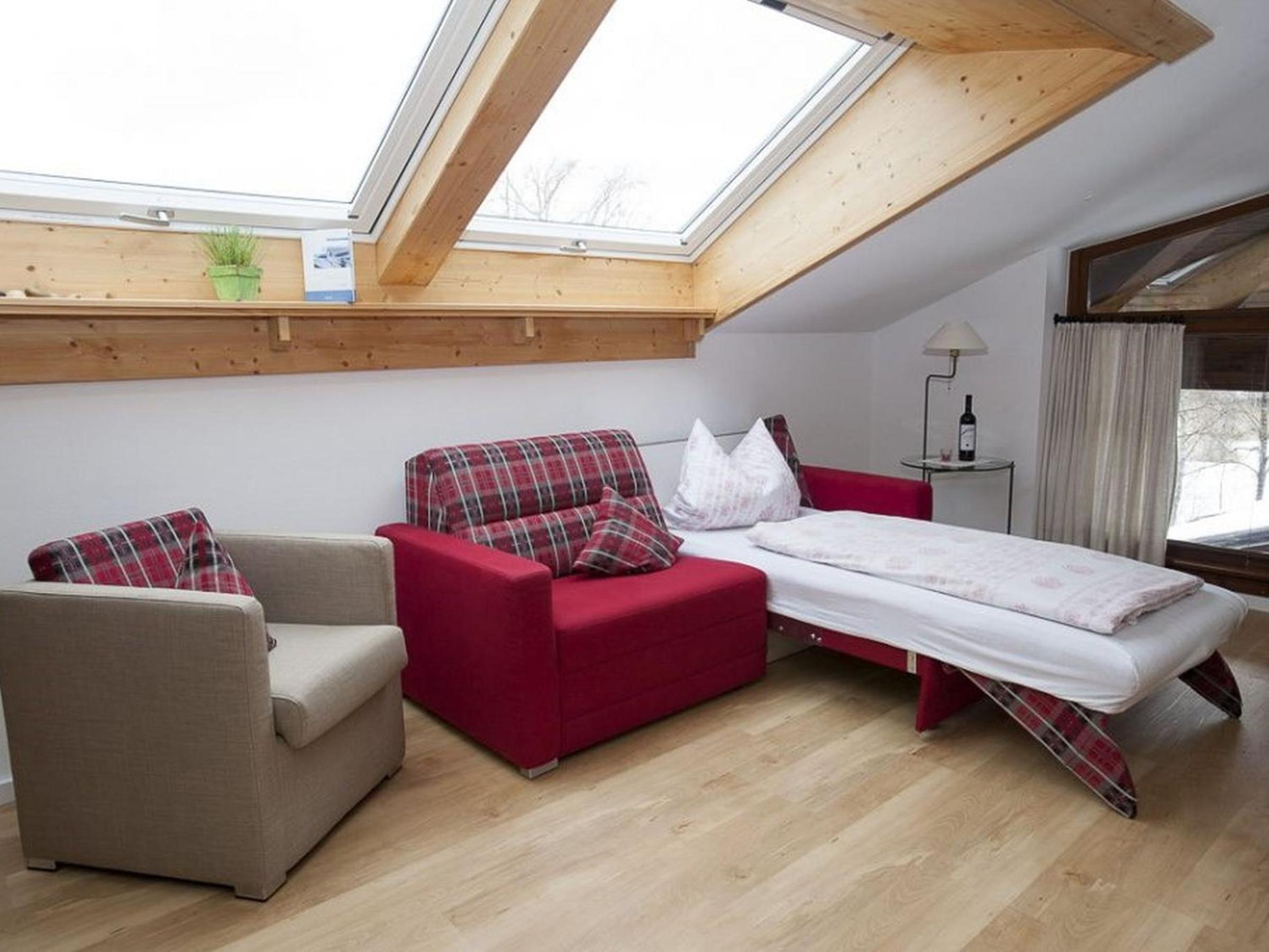 One-Bedroom Apartment with Sea View photo 3
