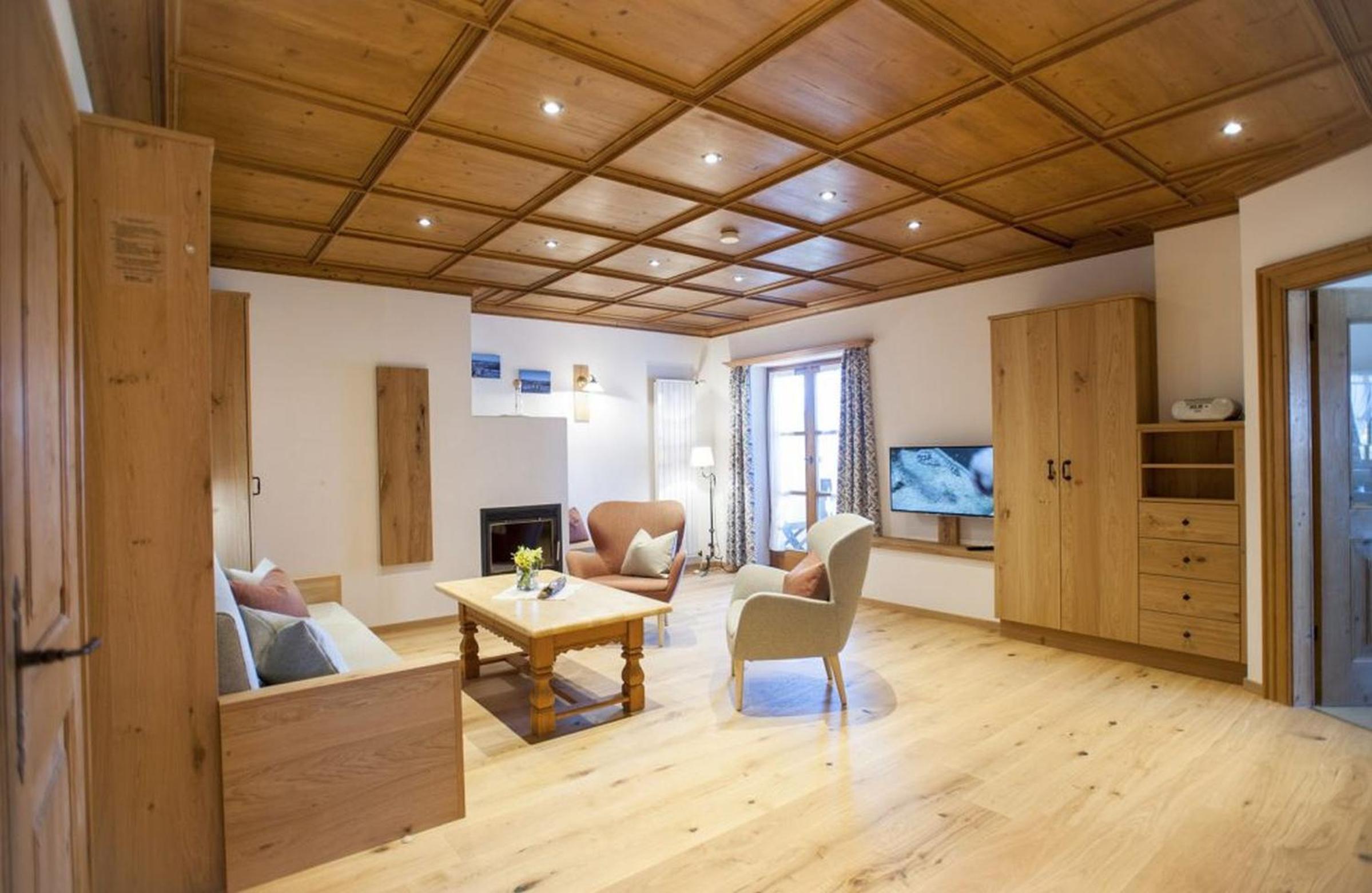 Apartment with Mountain View photo 1