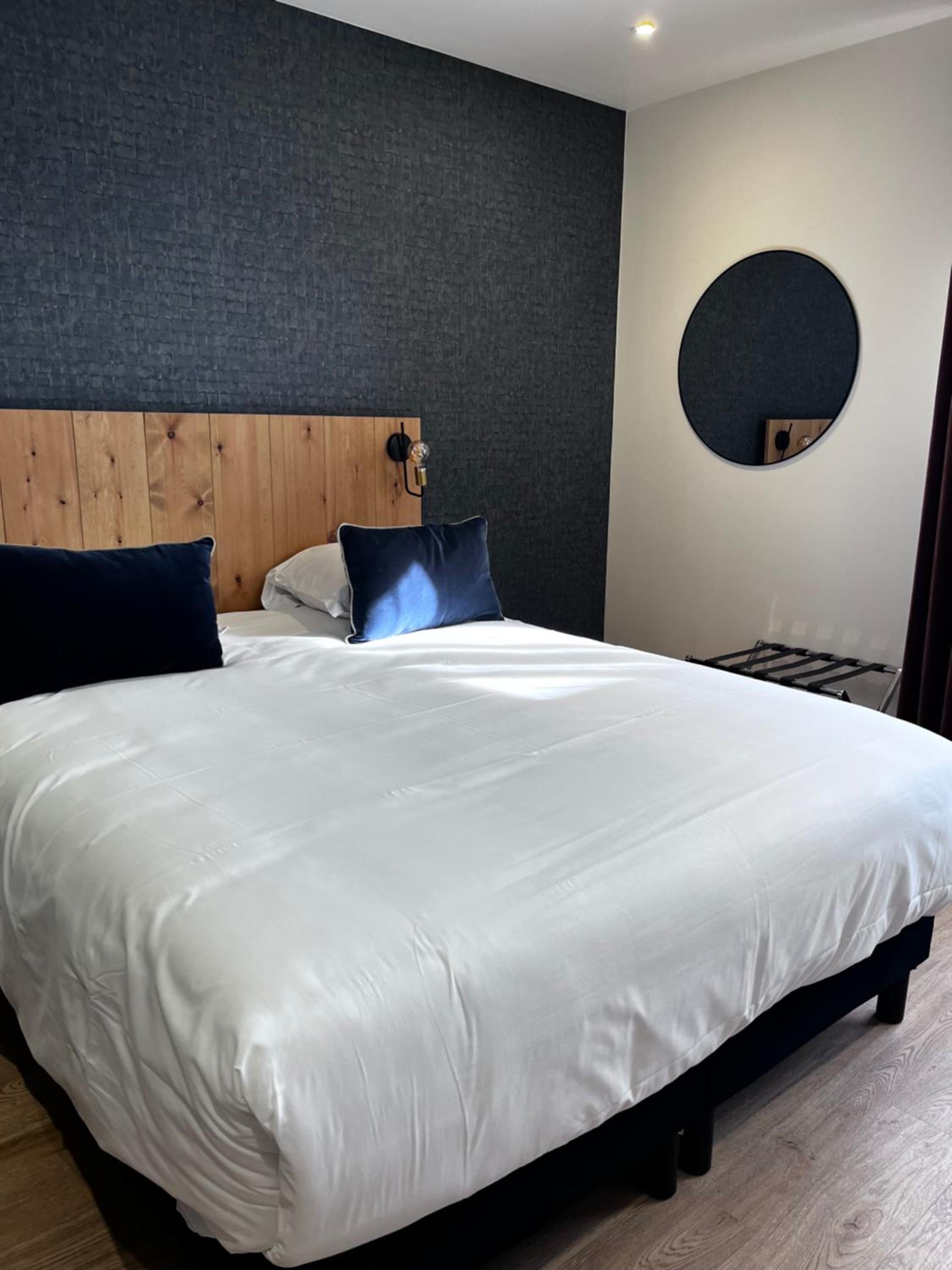 Double Room - Photo 5