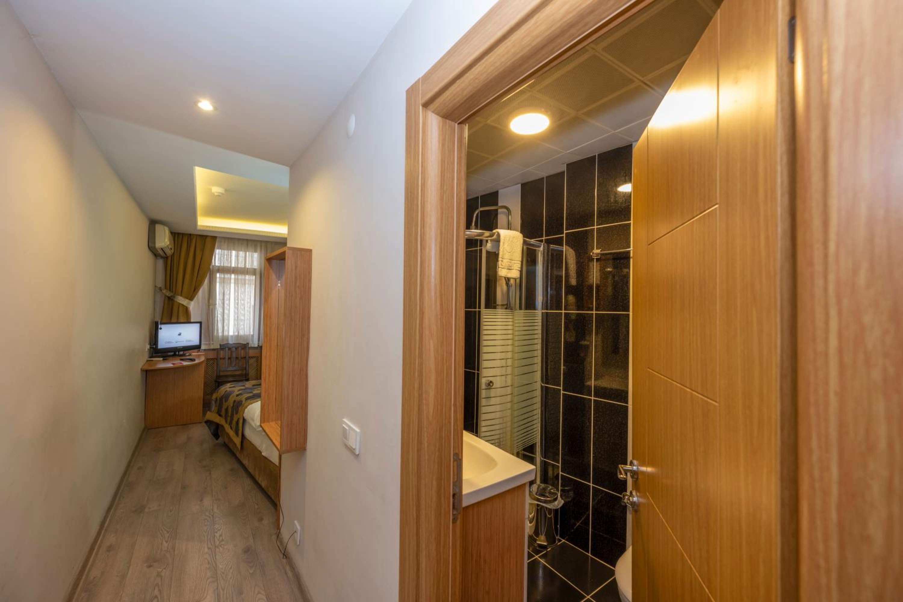 Economy Single Room photo 1