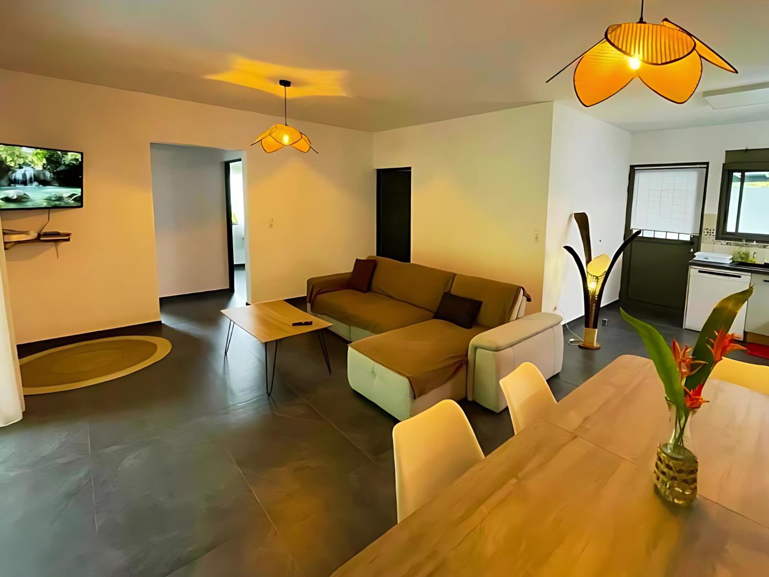Two-Bedroom Villa - Photo 6