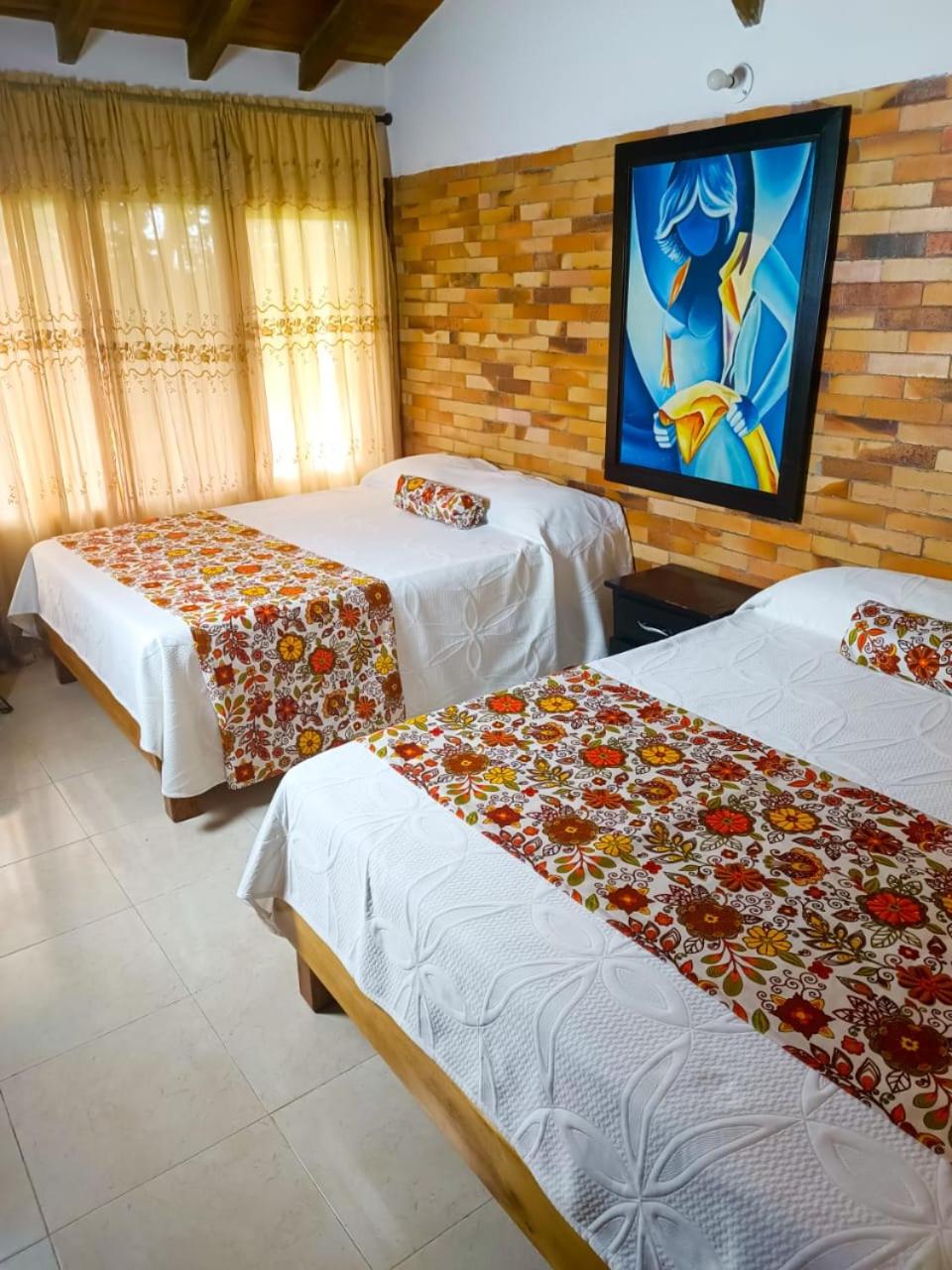 Twin Room with Private Bathroom photo 1