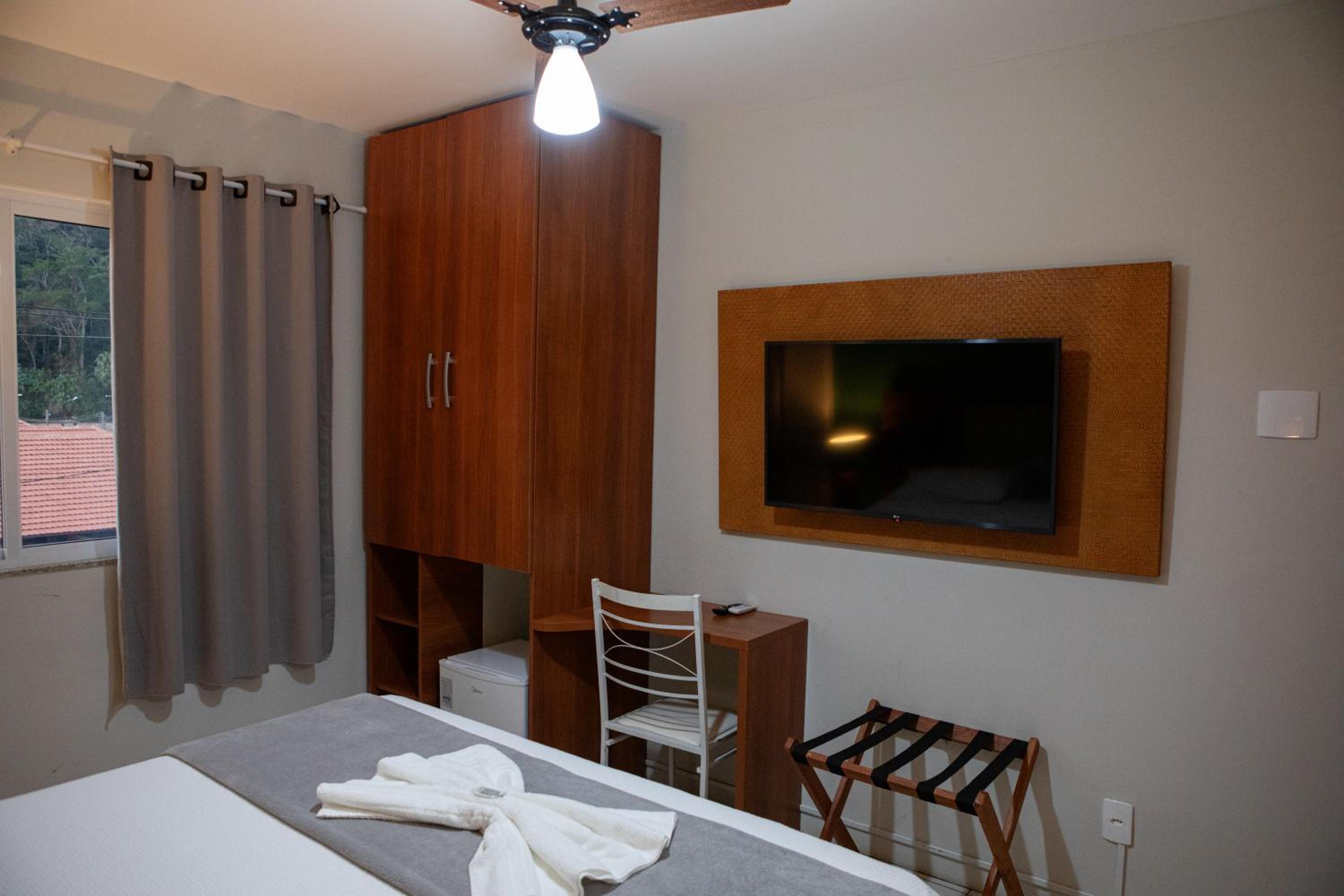 Deluxe Family Suite photo 2
