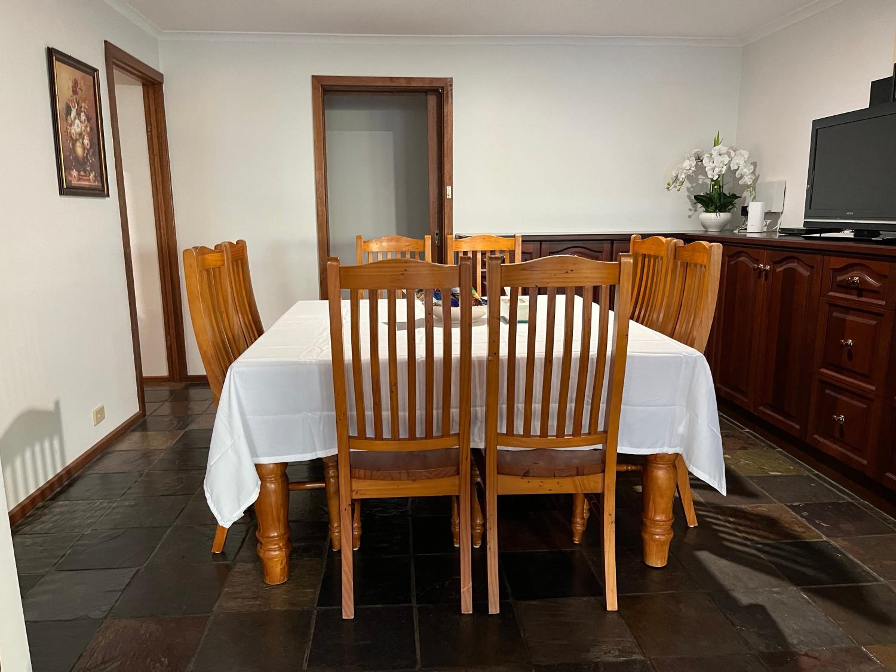 Four-Bedroom House photo 2