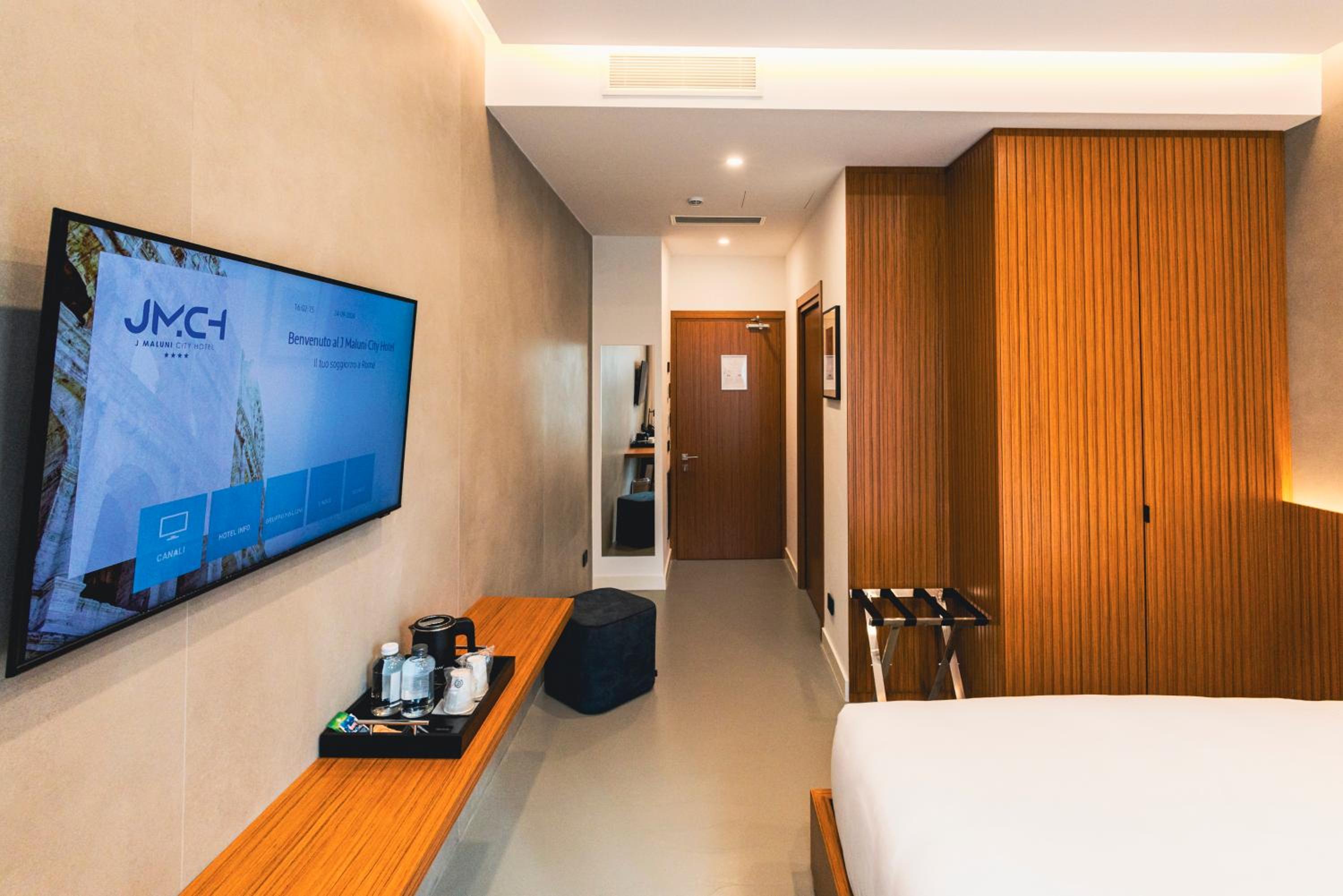J Maluni City Hotel, Photo 4