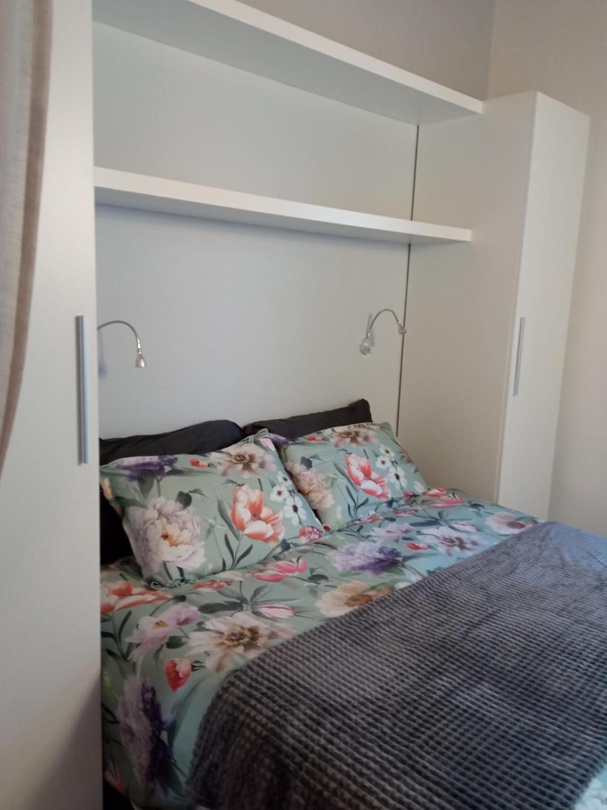 One-Bedroom House photo 2