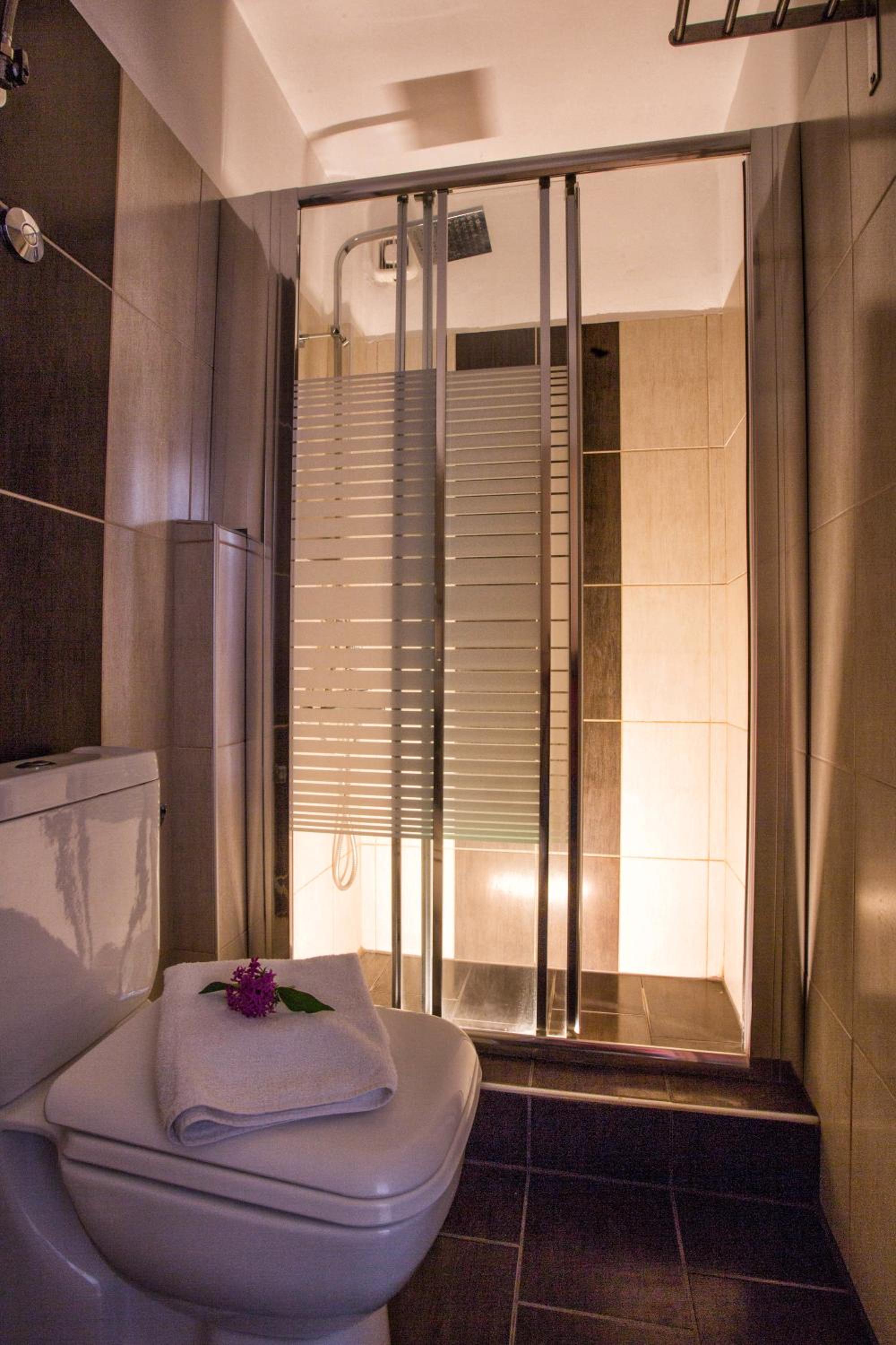 Standard Twin Room with Garden View photo 2