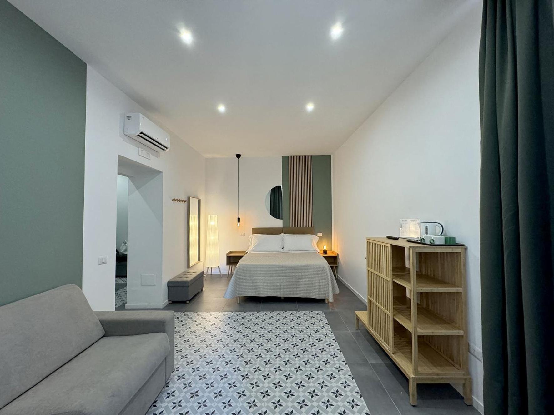 Queen Room