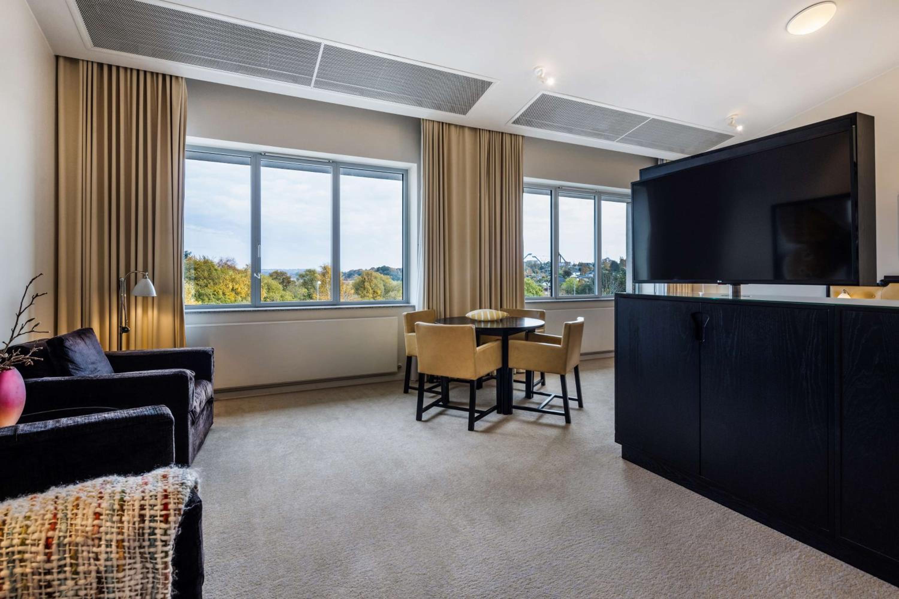 Junior Suite - Photo 1