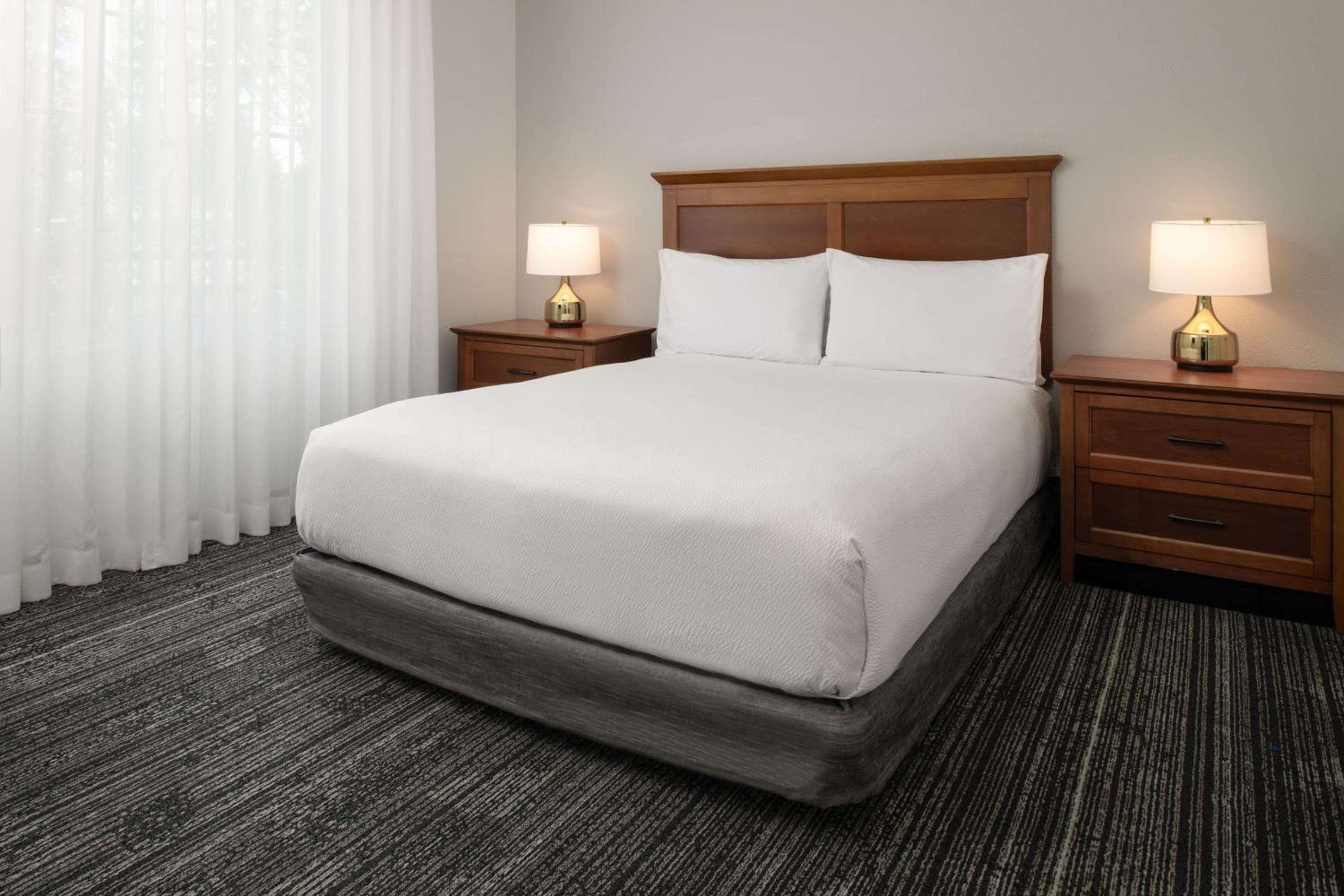 Two-Bedroom Suite - Photo 2