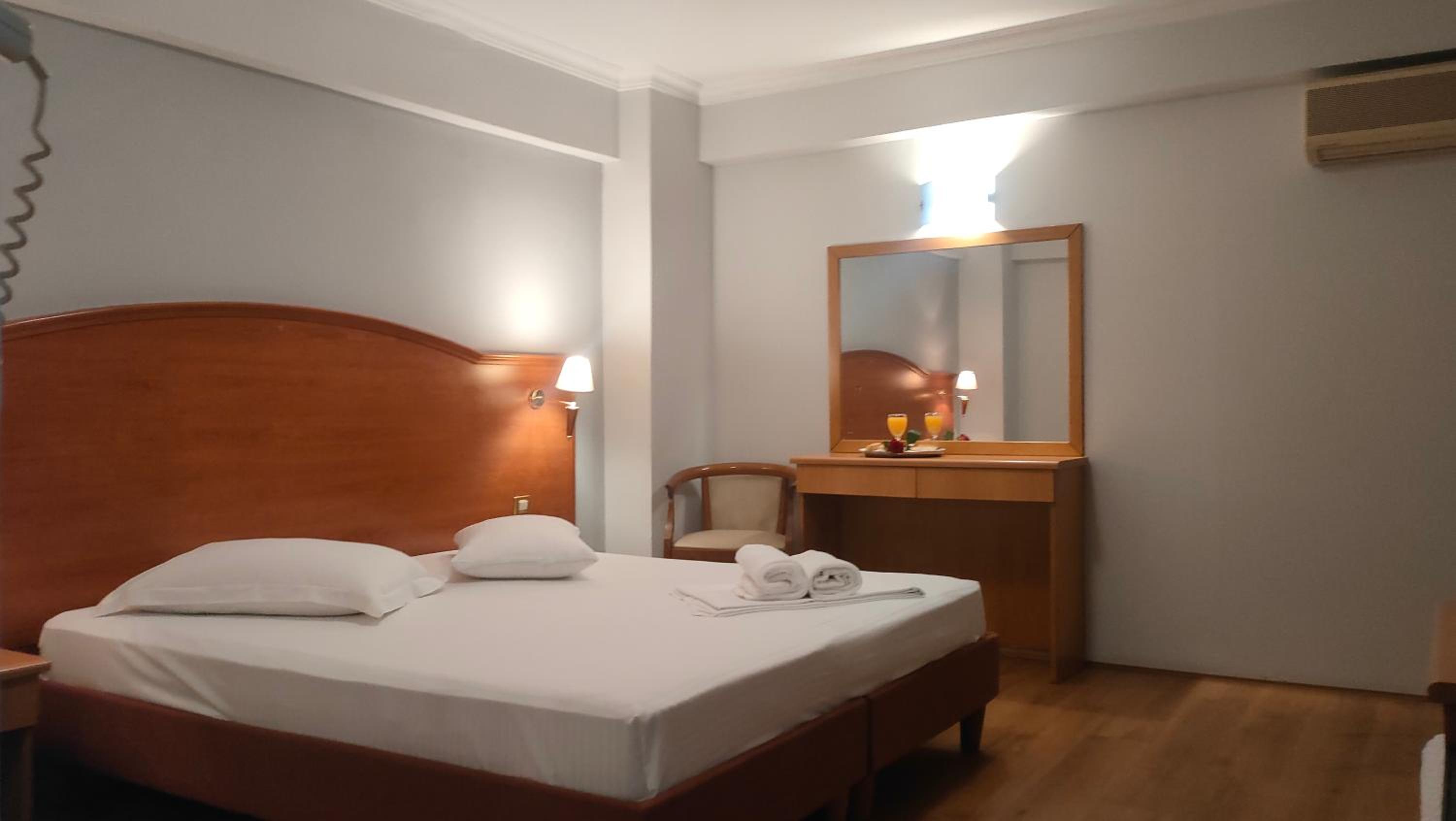 Economy Double Room photo 1