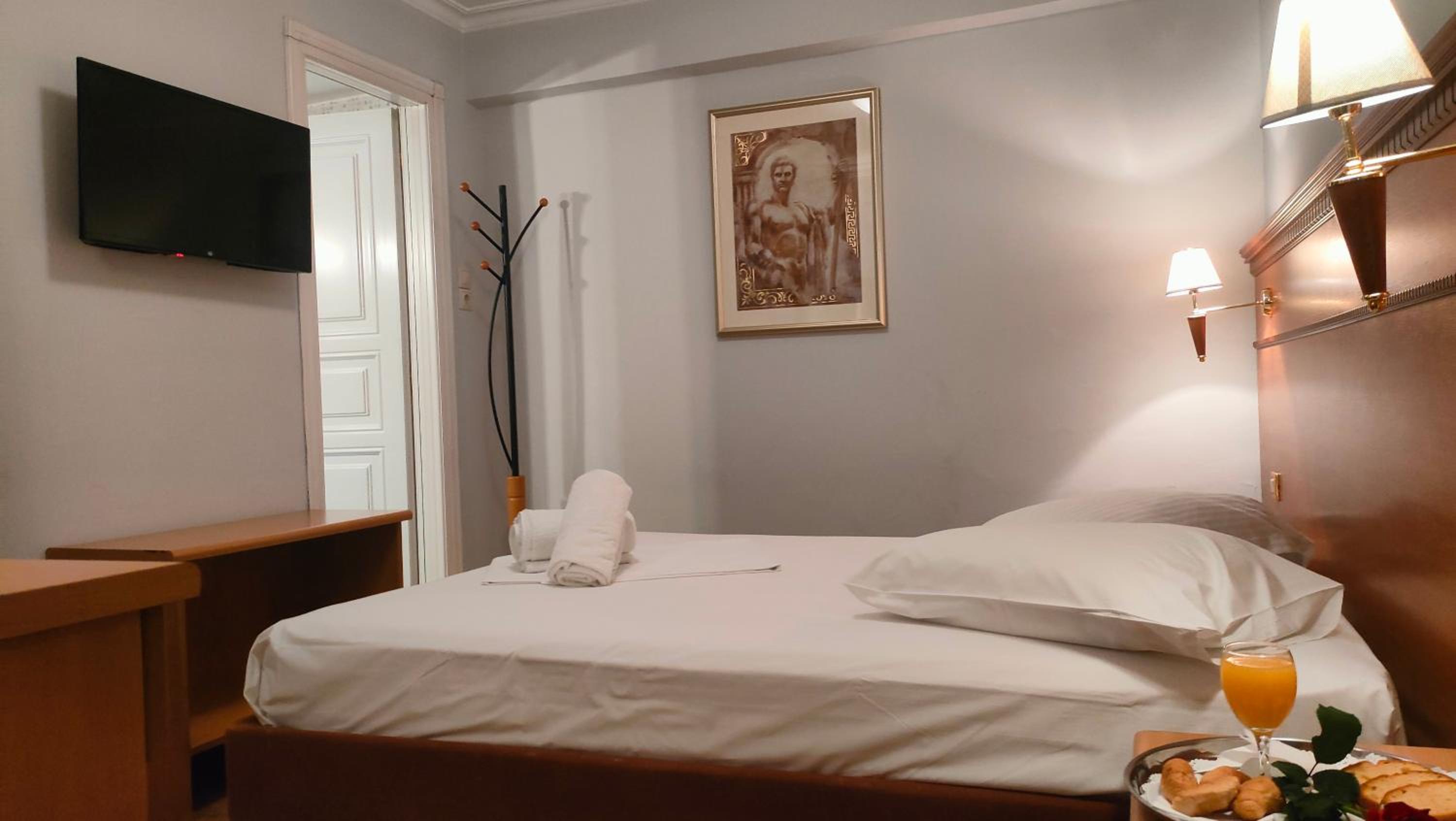 Economy Double Room photo 2