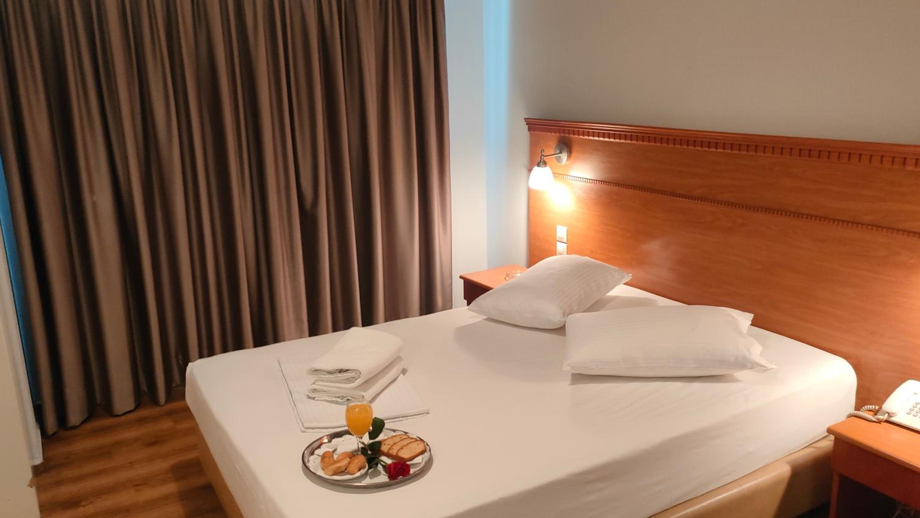 Economy Double Room photo 3