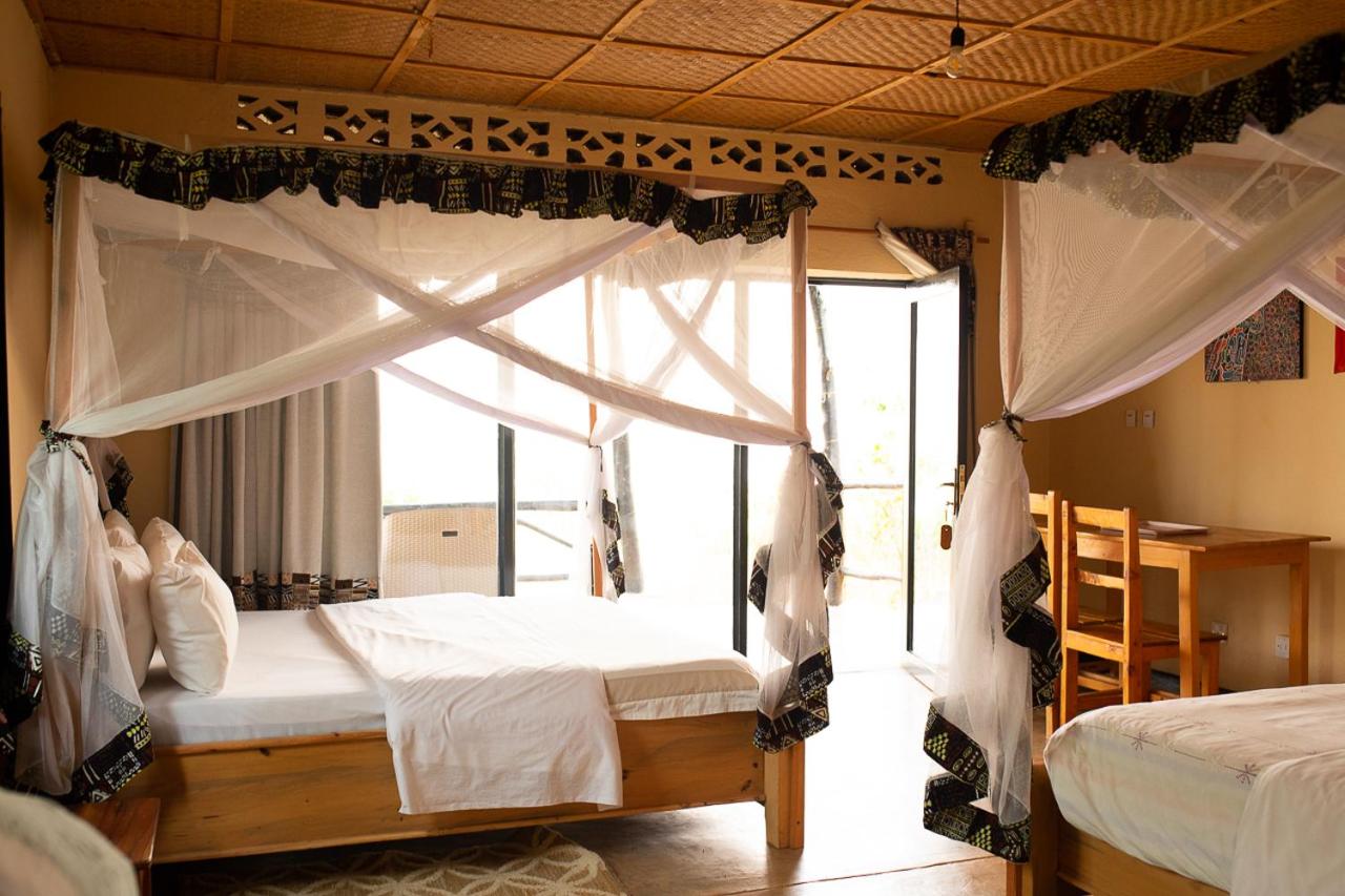 Deluxe Queen Room with Two Queen Beds photo 1