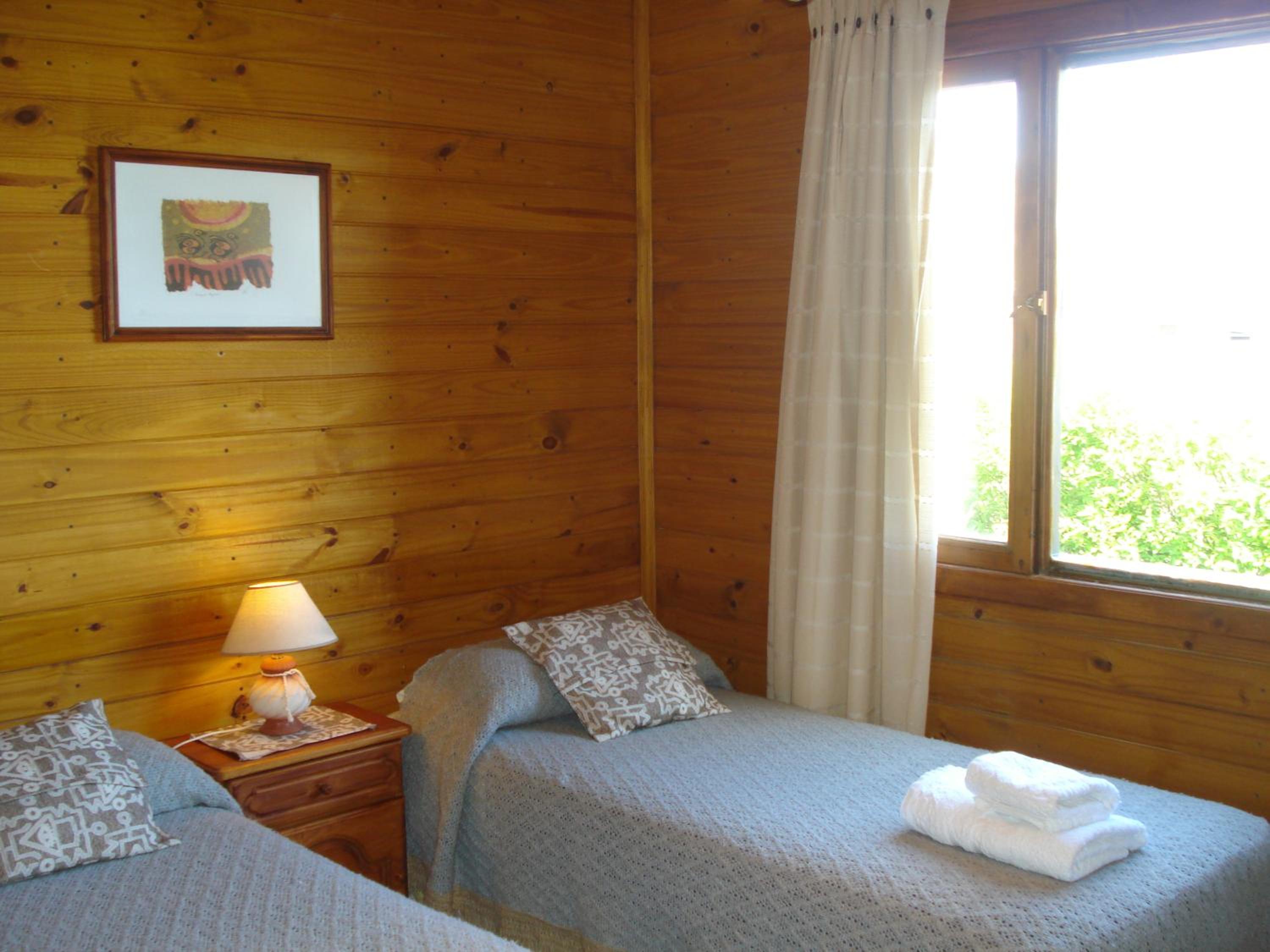 Twin Room with Private Bathroom photo 1