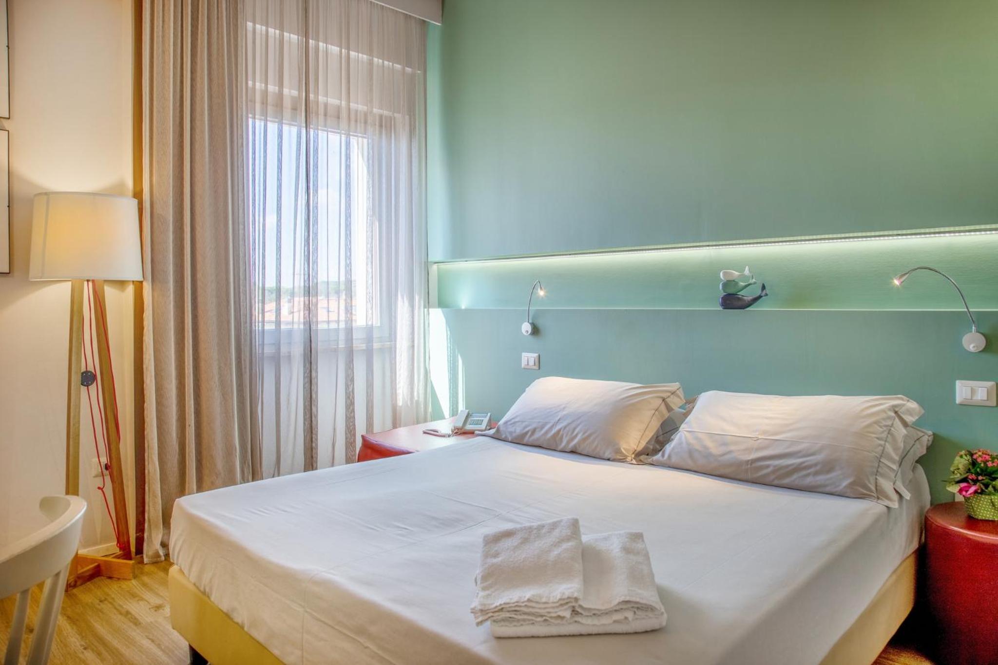 Superior Double or Twin Room - Photo 26