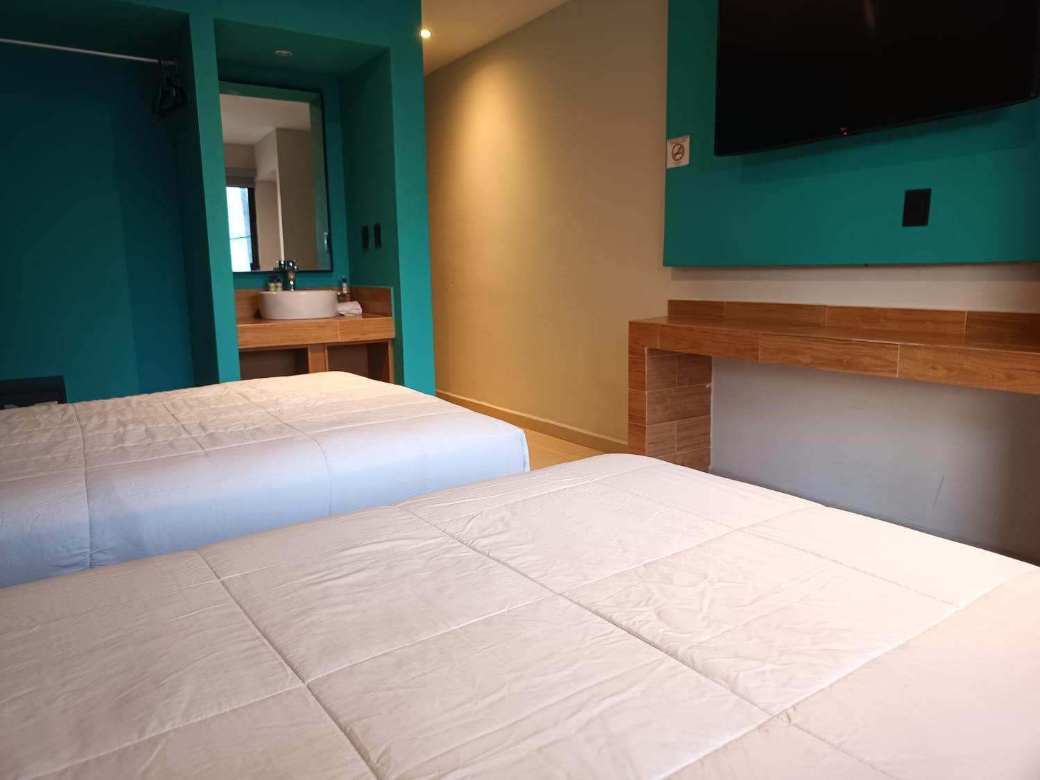 Deluxe Double Room - Photo 25